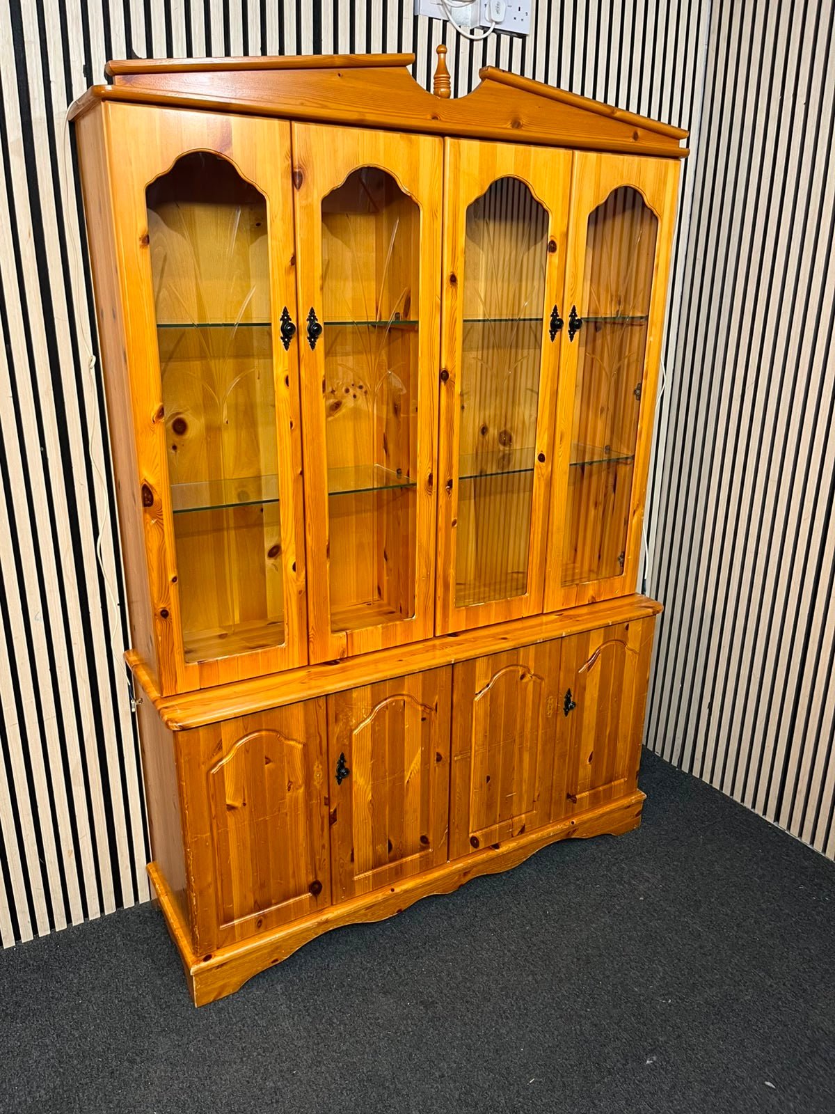Solid Pine 4+4 glass display unit (H 202 x W 138 x D 42 cm) 43347