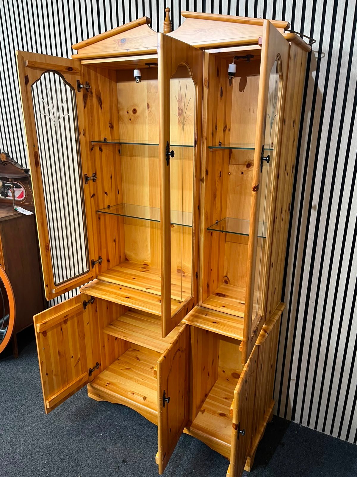 Solid pine 3+3+3 glass display unit (H 203 x W 124 x D 45 cm) 43349
