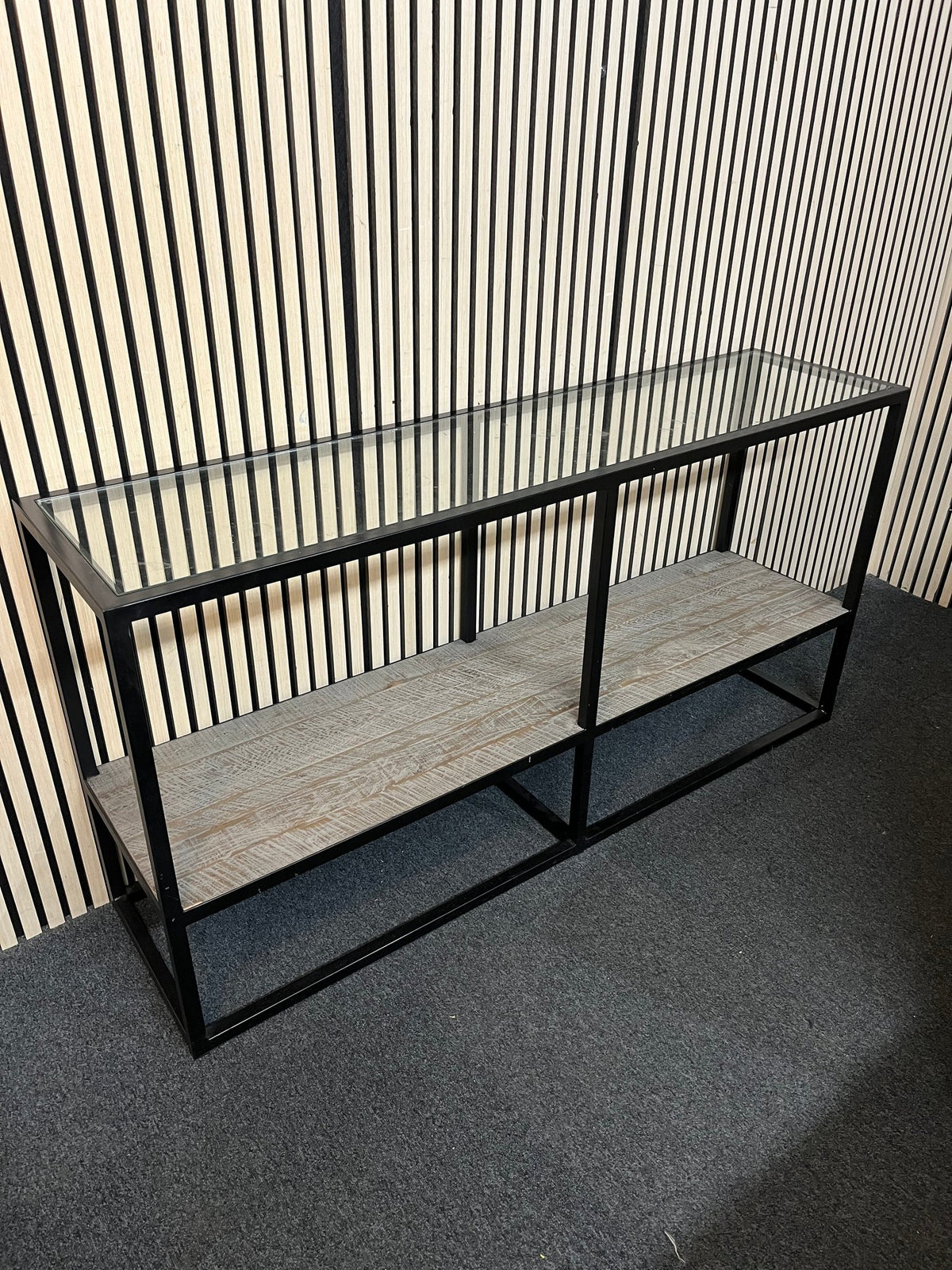 Large black metal framed sideboard with wooden shelves and glass top (H 80 x W 160 x D 40 cm) 43473