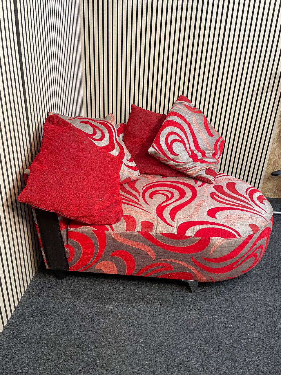 Bright red and silver fabric wide love seat with matching cushions 2425