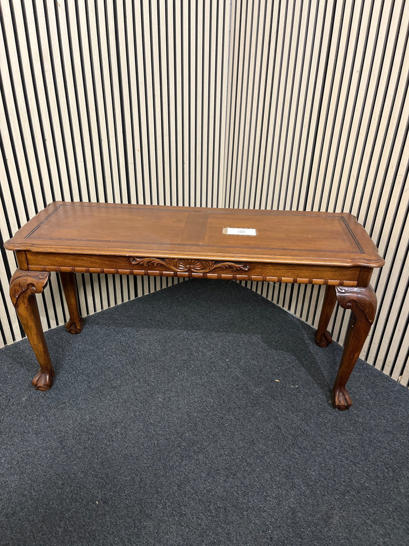 Ornate mahogany slim console table (H 67 x W 126 x D 46 cm) 44391