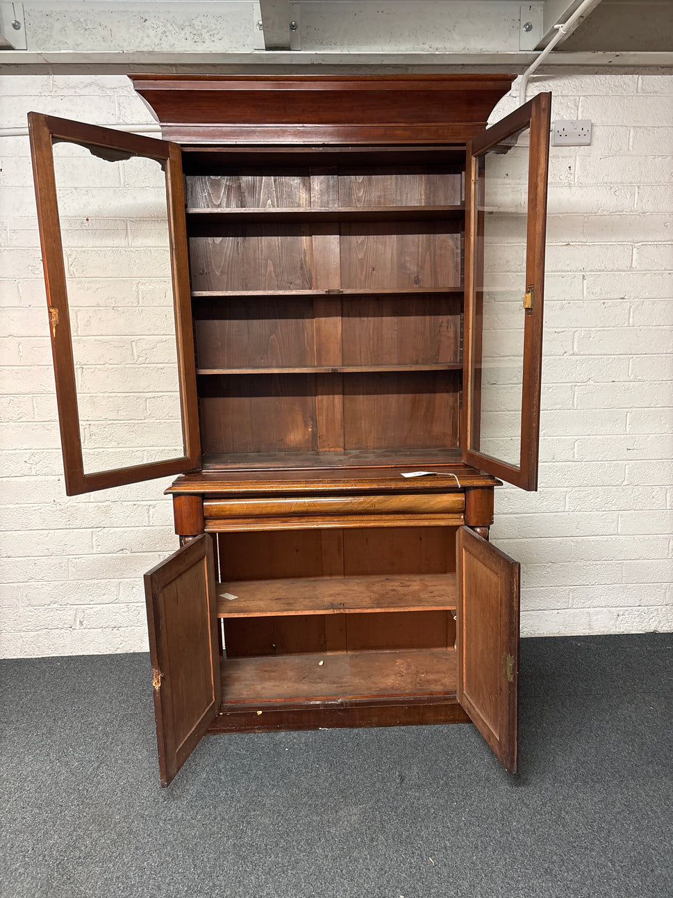 Large mahogany 2 door 2 glass door display cabinet (H 225 x W 125 x D 50 cm) 1325