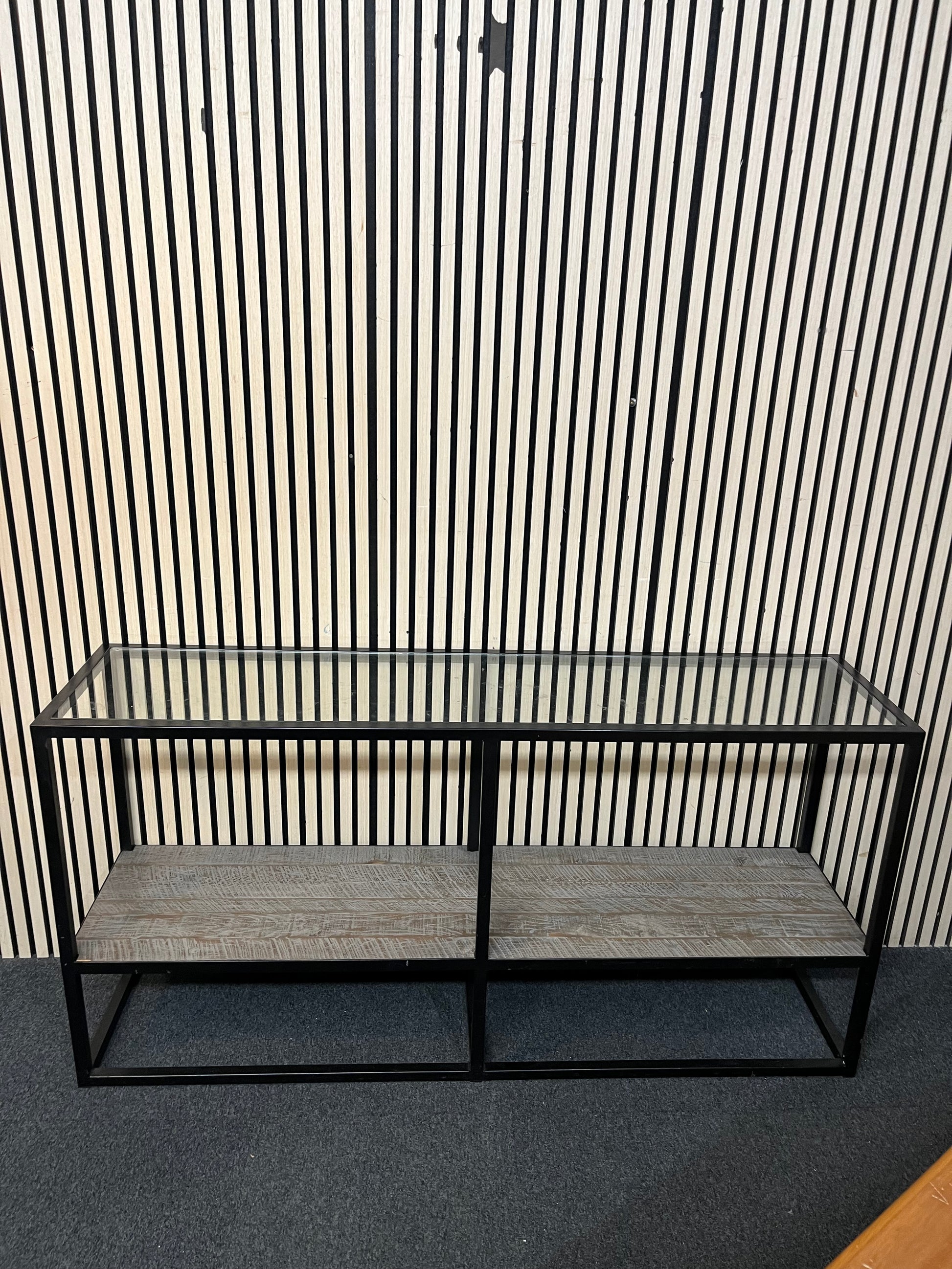 Large black metal framed sideboard with wooden shelves and glass top (H 80 x W 160 x D 40 cm) 43473