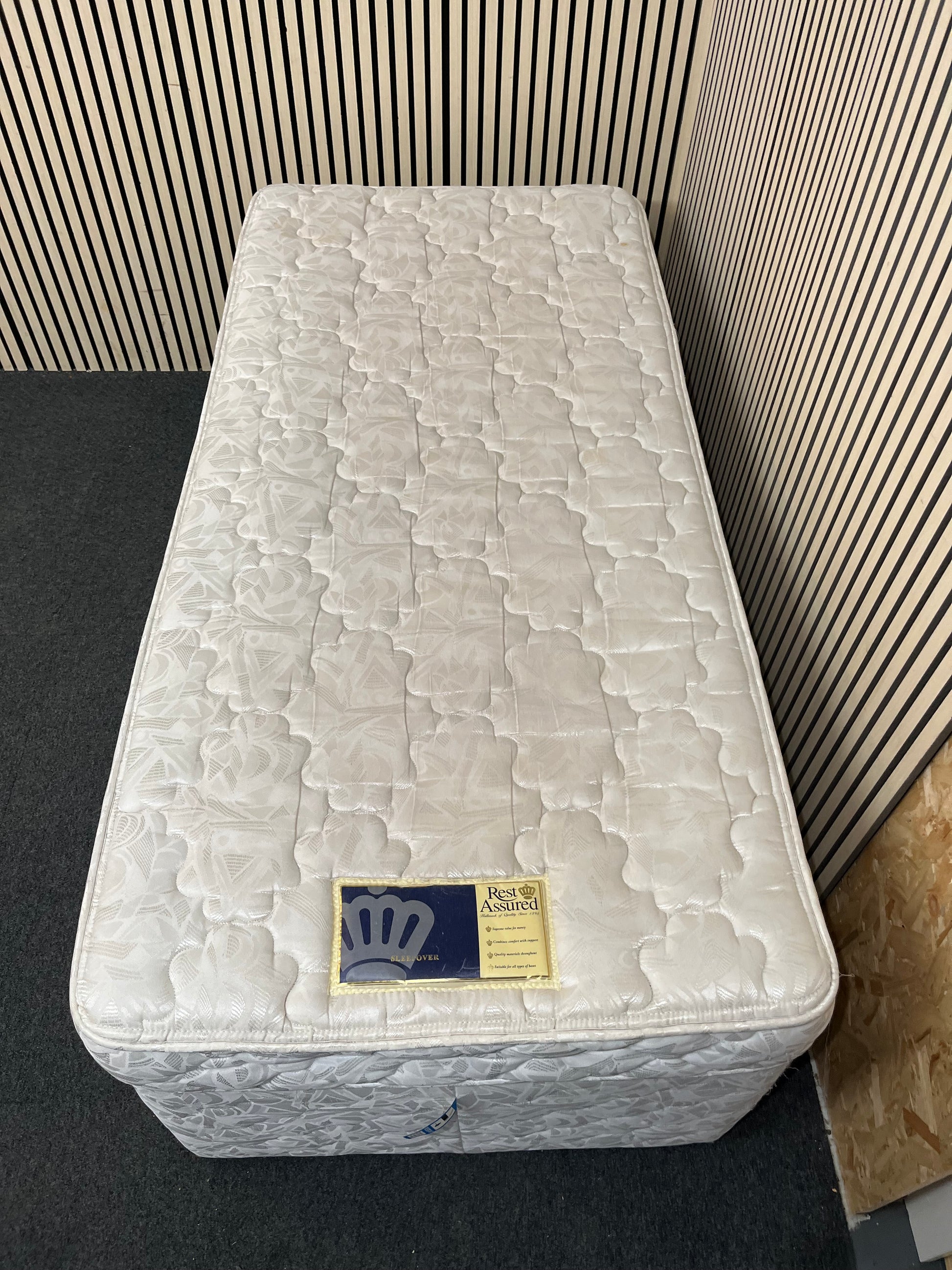 Luxury Beauty Reception Desk - Light Wood - Marble effect plastic top- hair salon reception desk - clinic reception desk - U & L shaped reception desk 90cm wide