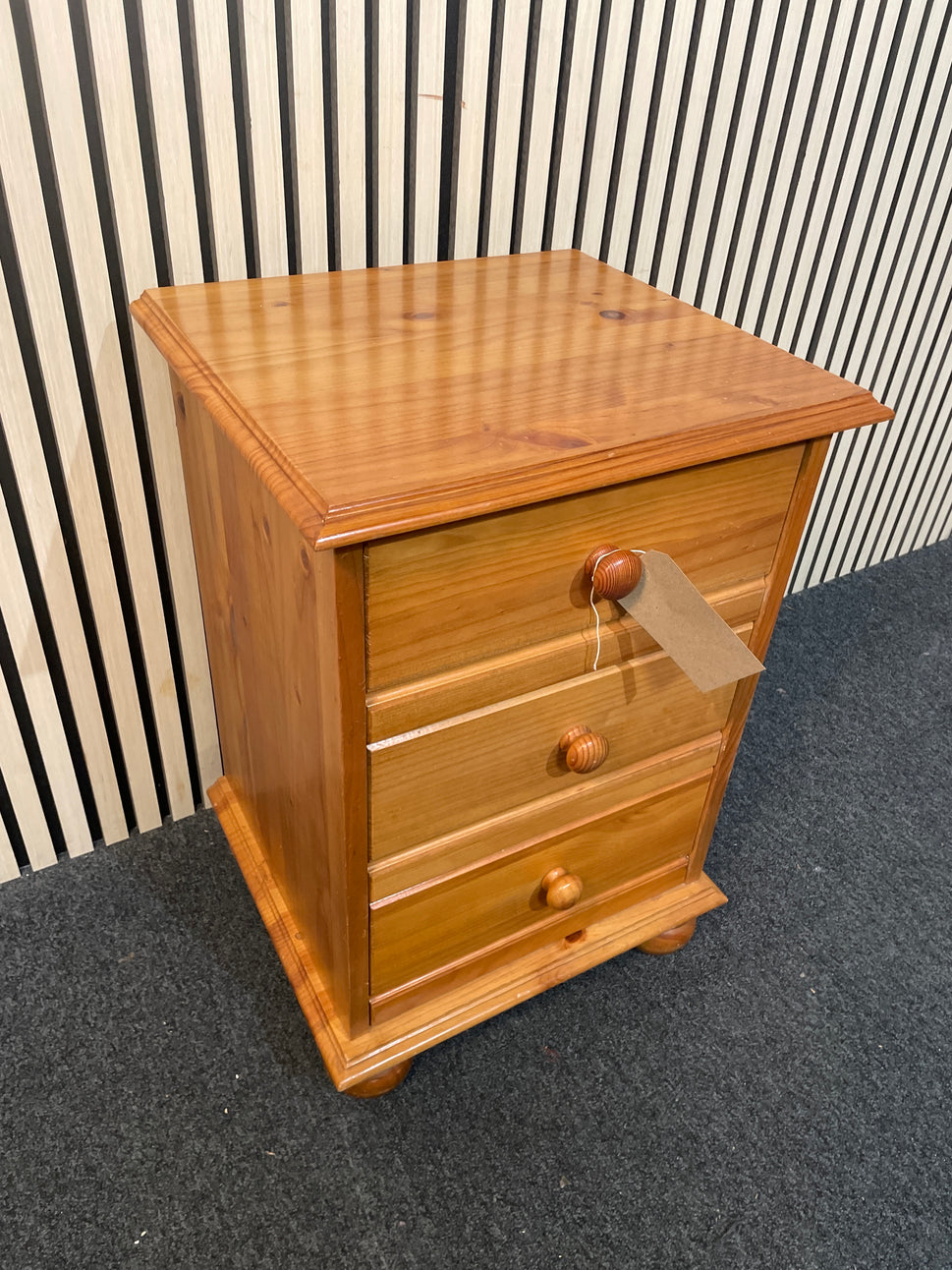 Natural pine 3 drawer bedside locker 2425