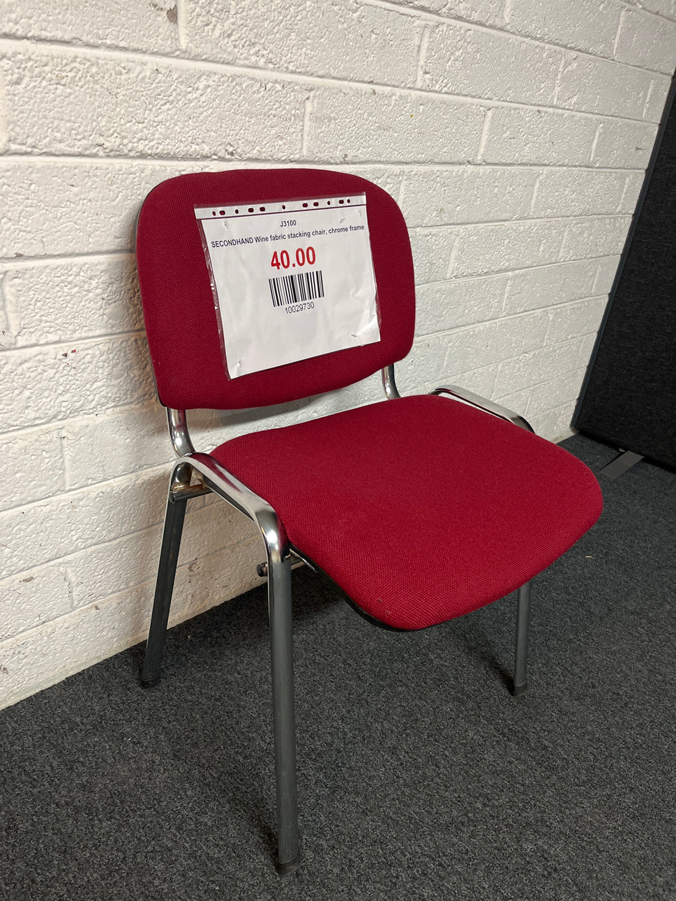 SECONDHAND Wine fabric stacking chair, chrome frame