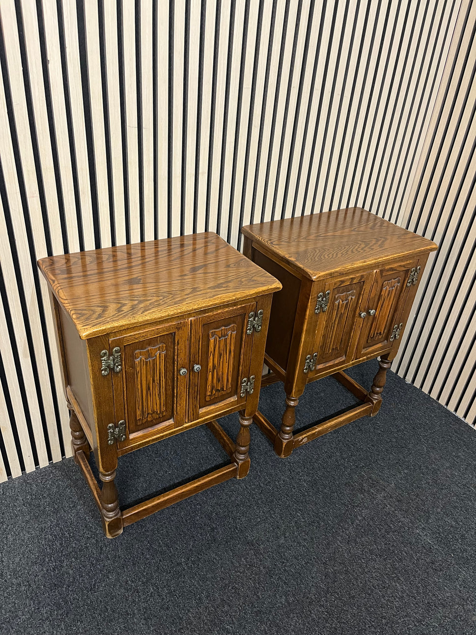 Solid english oak ornate 2 door occasional lamp tables (SET OF 2) 1425