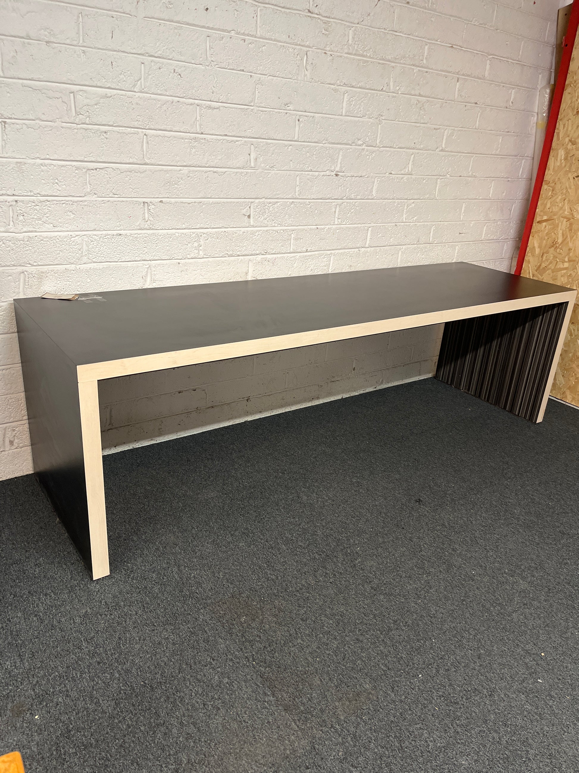 bench system (H 71 x W 240 x D 70 cm)