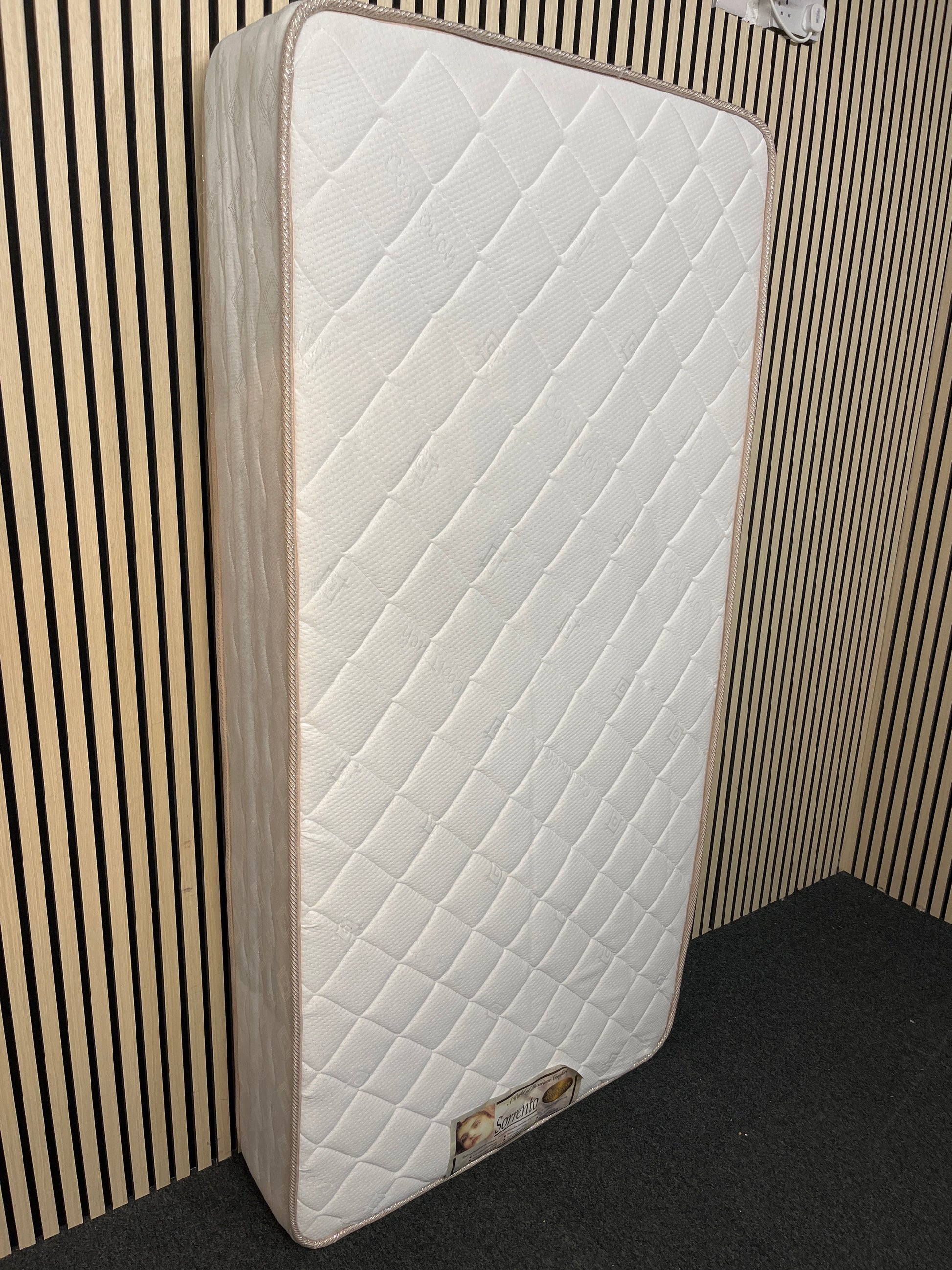 3ft secondhand clean sorrento ortho sprung mattress in white fabric