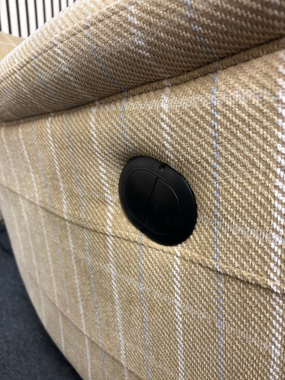 Parker Knoll cream tartan fabric electric recliner armchair 2226
