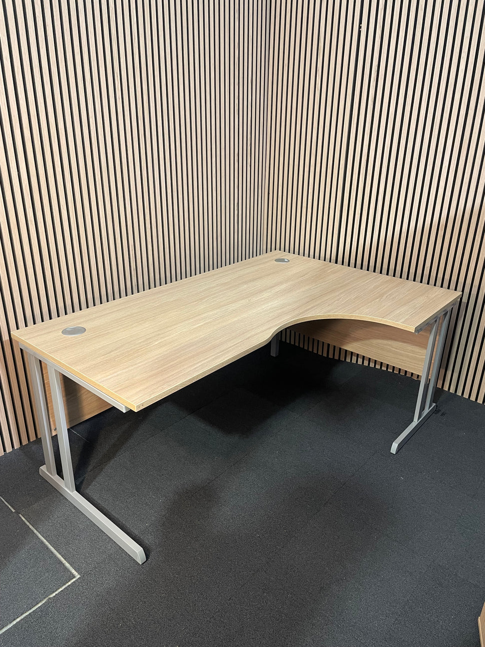 american oak 18 x 12 radial desk (choose return)