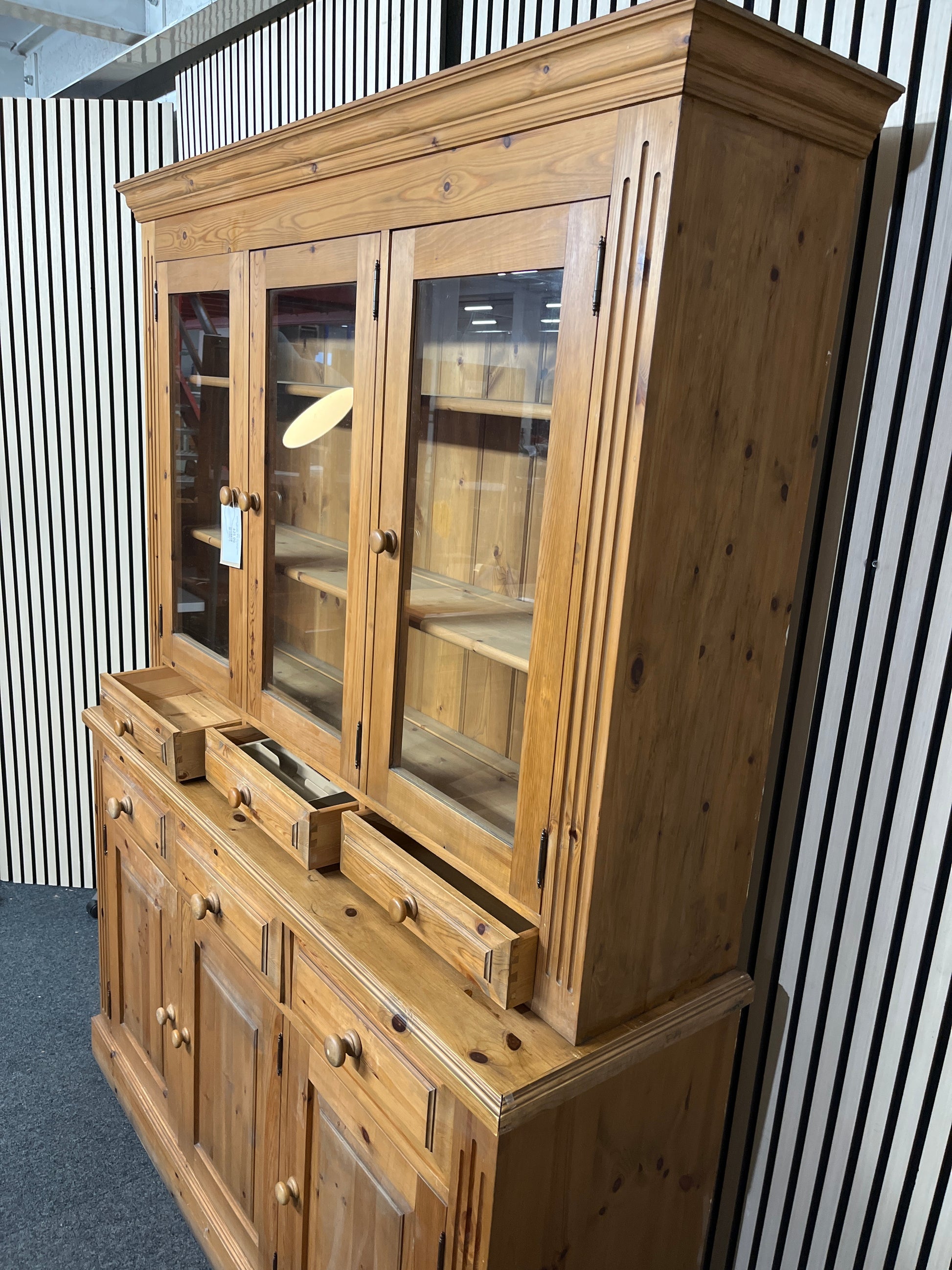 Solid pine 3 glass door, 6 drawer and 3 base door kitchen dresser (H 203 x W 153 x D 46 cm) 2425