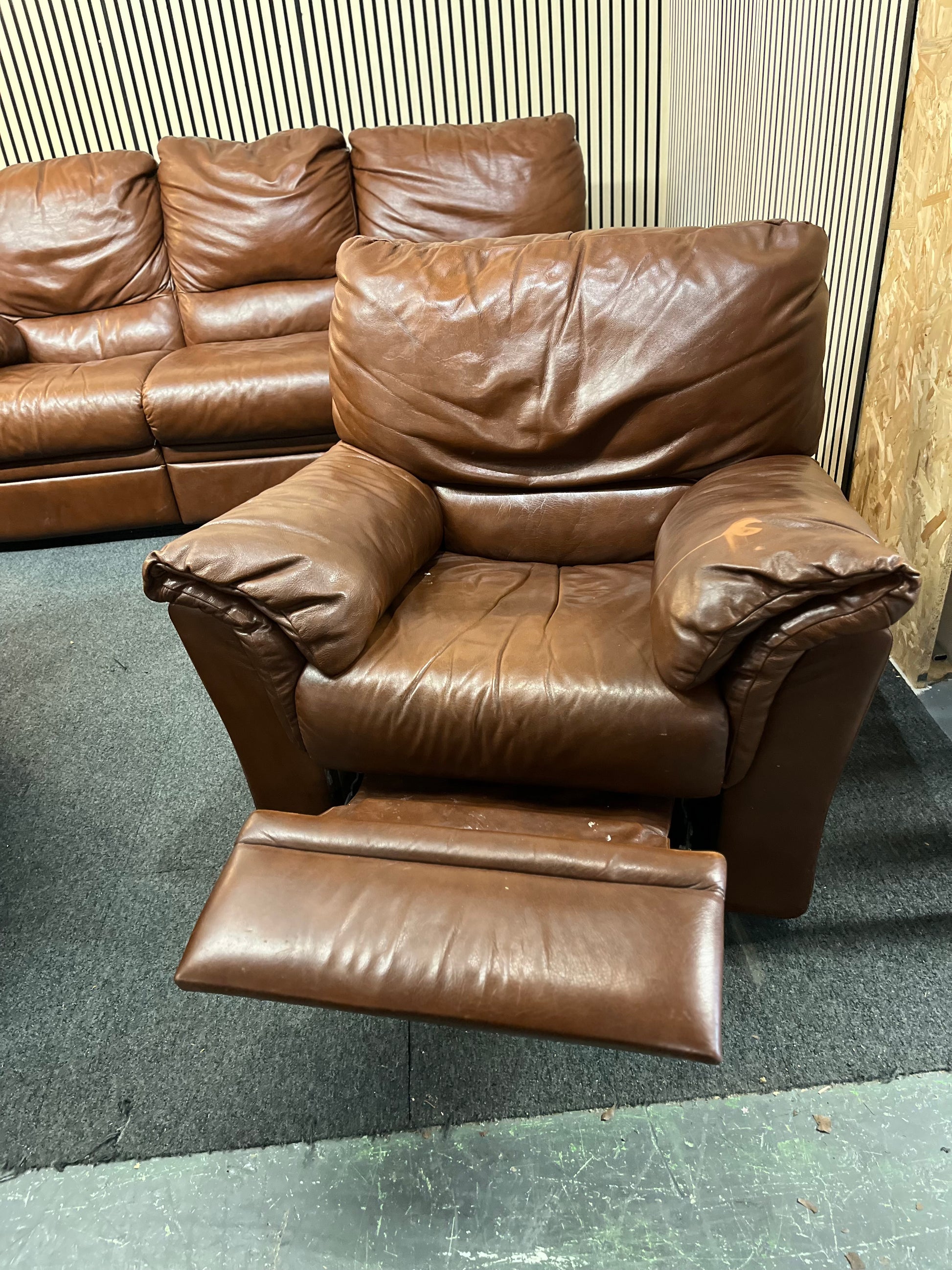 3+1+1 Brown Leather reclining sofa suite 3126