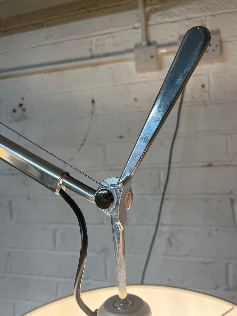 Artemide Tolomeo Mega floor lamp, 42cm aluminum parchment standard lamp. A real design classic, RRP 1000Euro. CJM Price 350Euro. 3 no. in Stock 1325