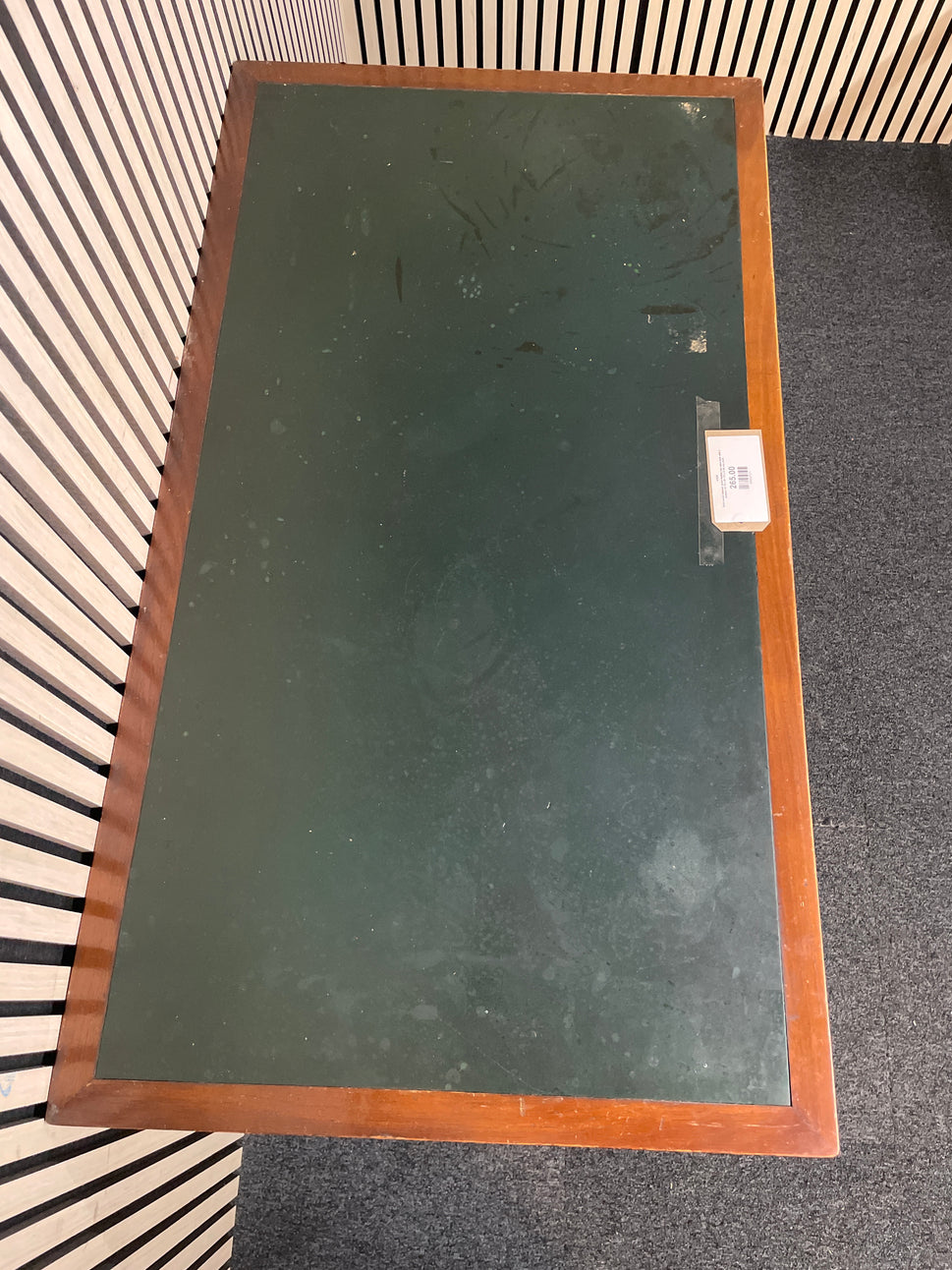 Solid wood stained, green leather top retro desk with 3 drawers (H 76 x W 119 x D 66 cm) 2425