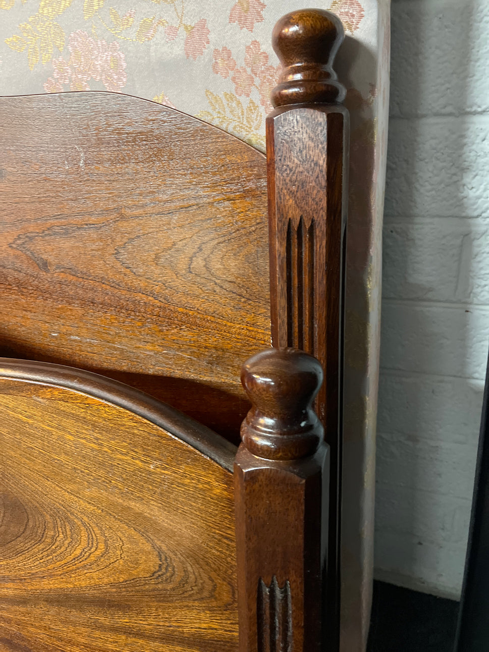 4ft Solid mahogany high end bed frame 2225