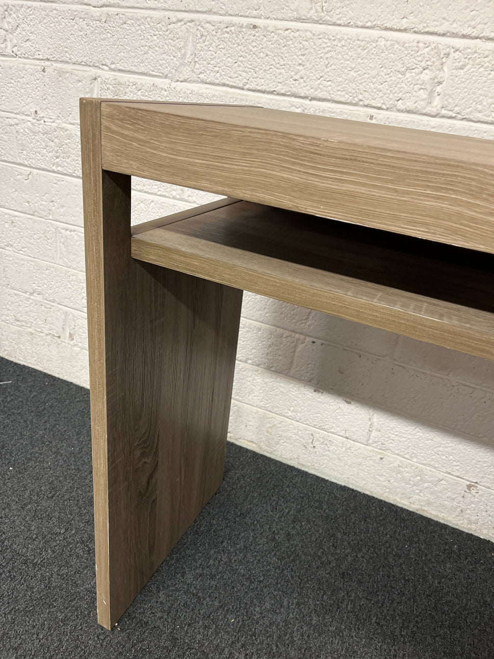 Large grey oak laminate console table with shelf (H 800 x W 1800 x D 400 mm) 1225