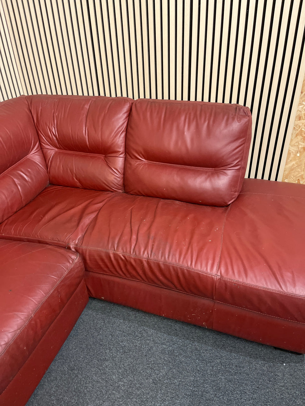 Large corner wine leather sofa suite 3325