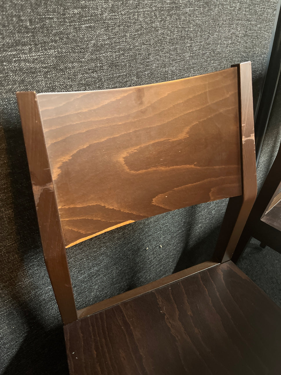 Large smoked glass rectangular dining table (W 160 x D 90 cm) wth 4 no. dark wood stained chairs 3225