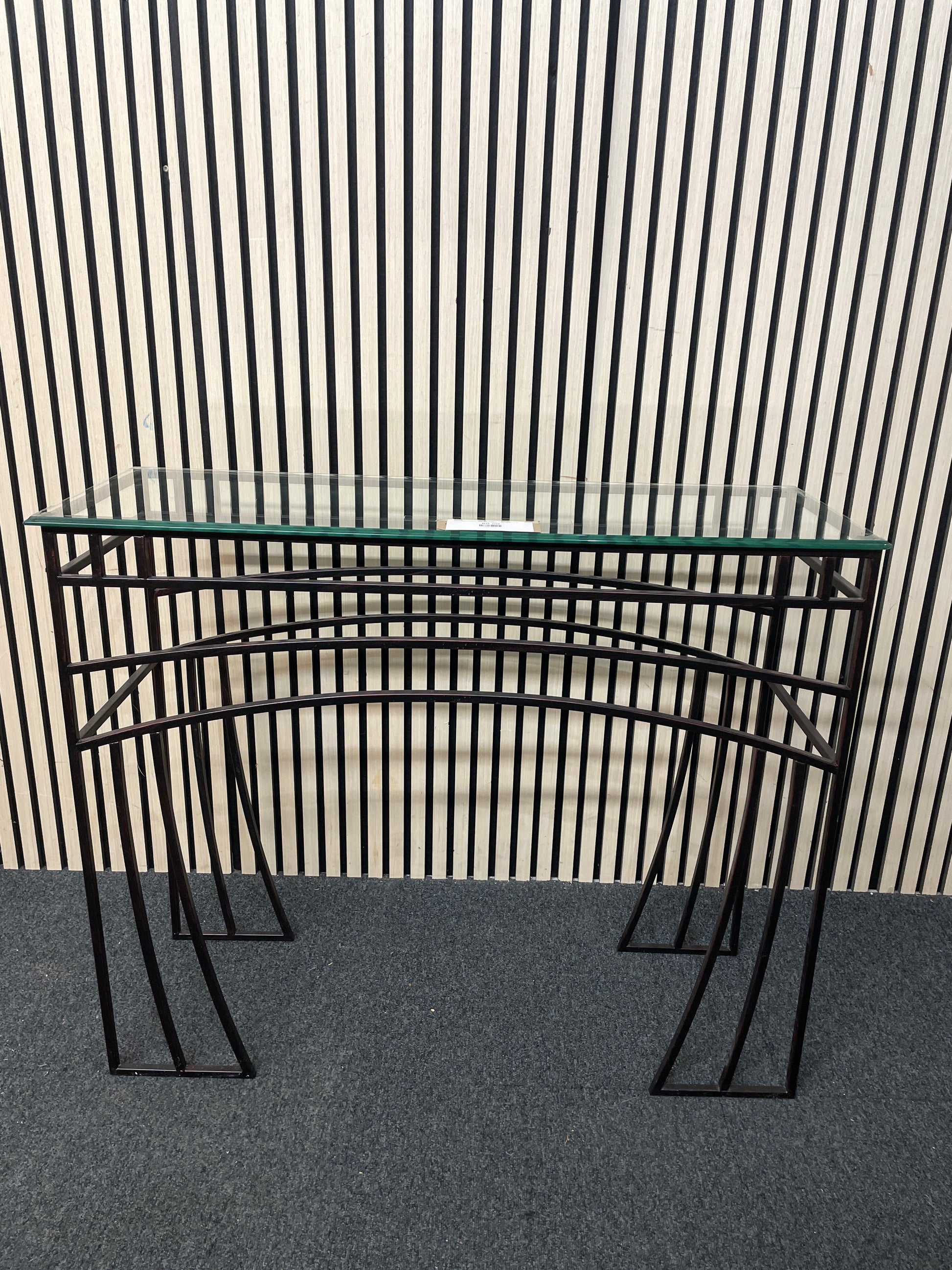 Metal console table with glass top (H 98 x W 36 x D 80 cm) 2425