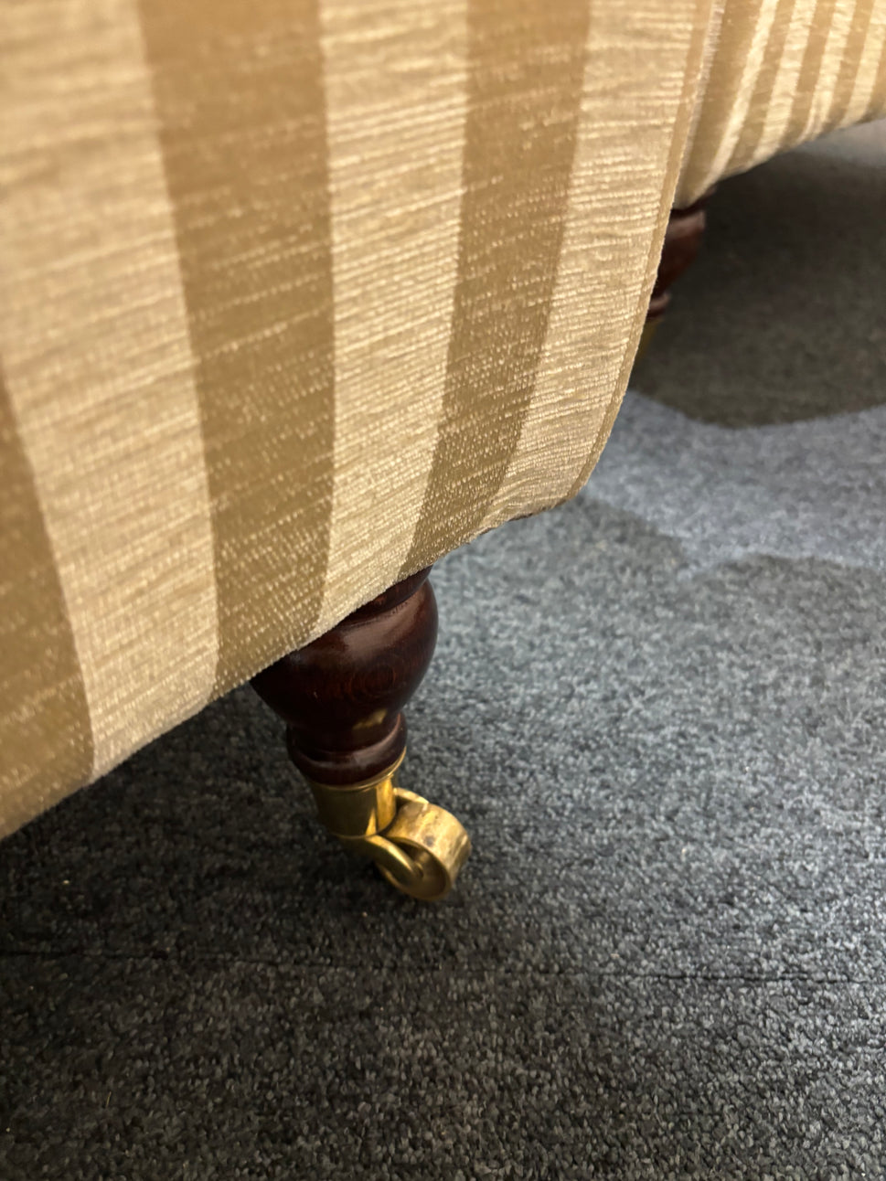 3+2+1 gold stripe fabric sofa suite with wooden framed leg and brass castors 1126