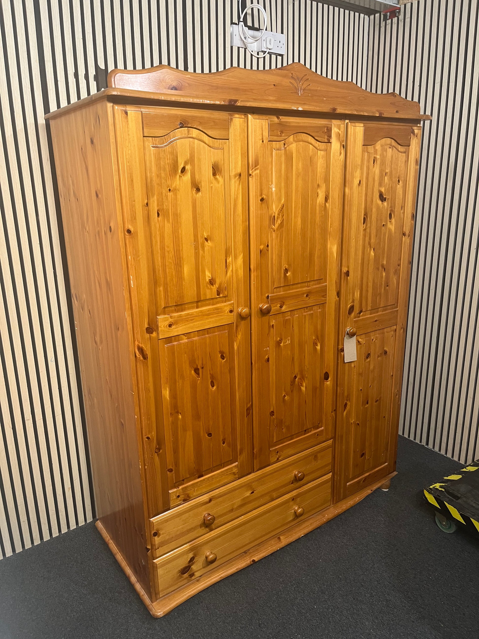 Tall natural pine 3 door 2 drawer wardrobe (H 190 x W 140 x D 60 cm) 43818