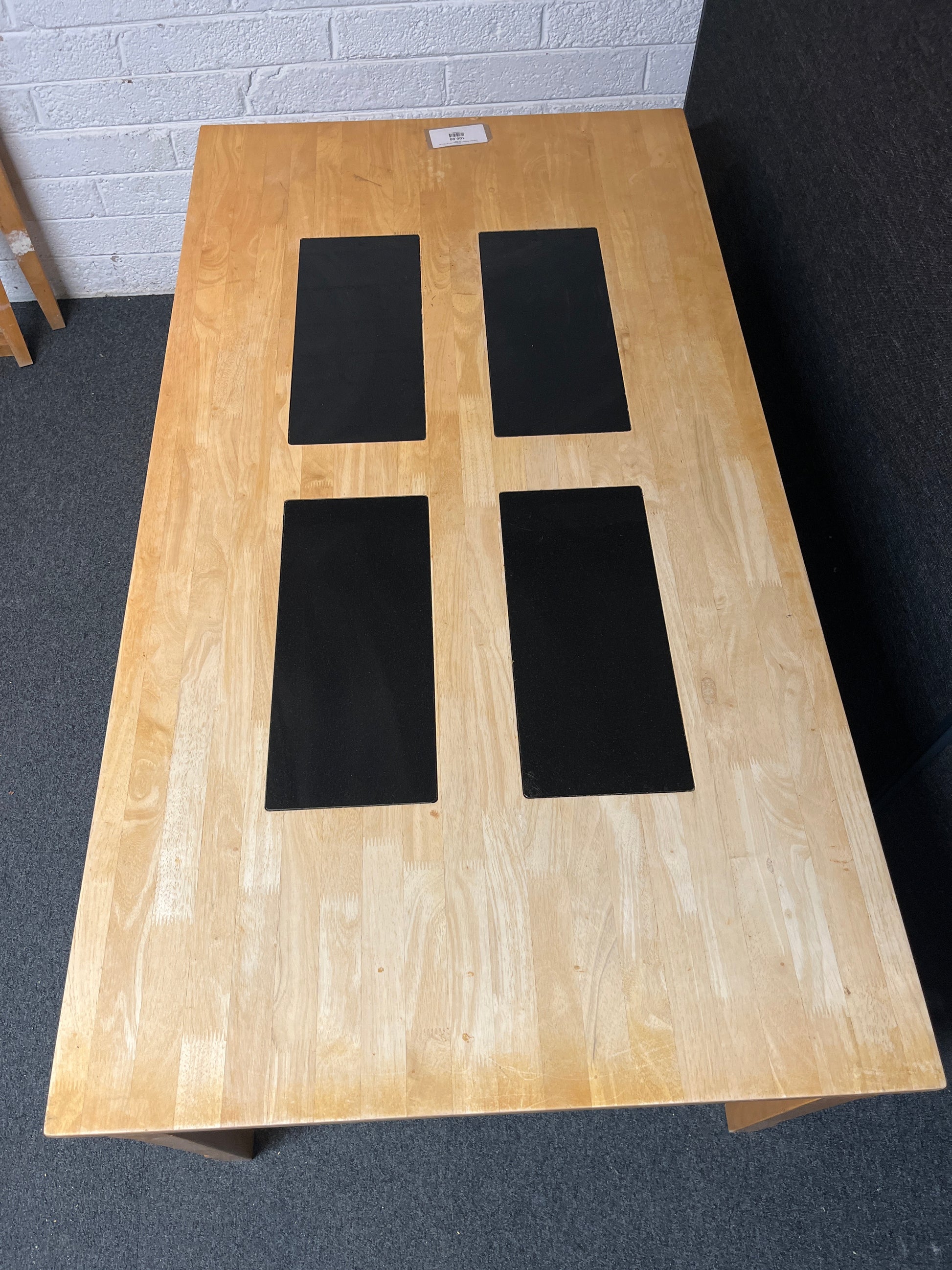 Large black tiled beech top kitchen table ( W 170 x L 90 cm) 2225
