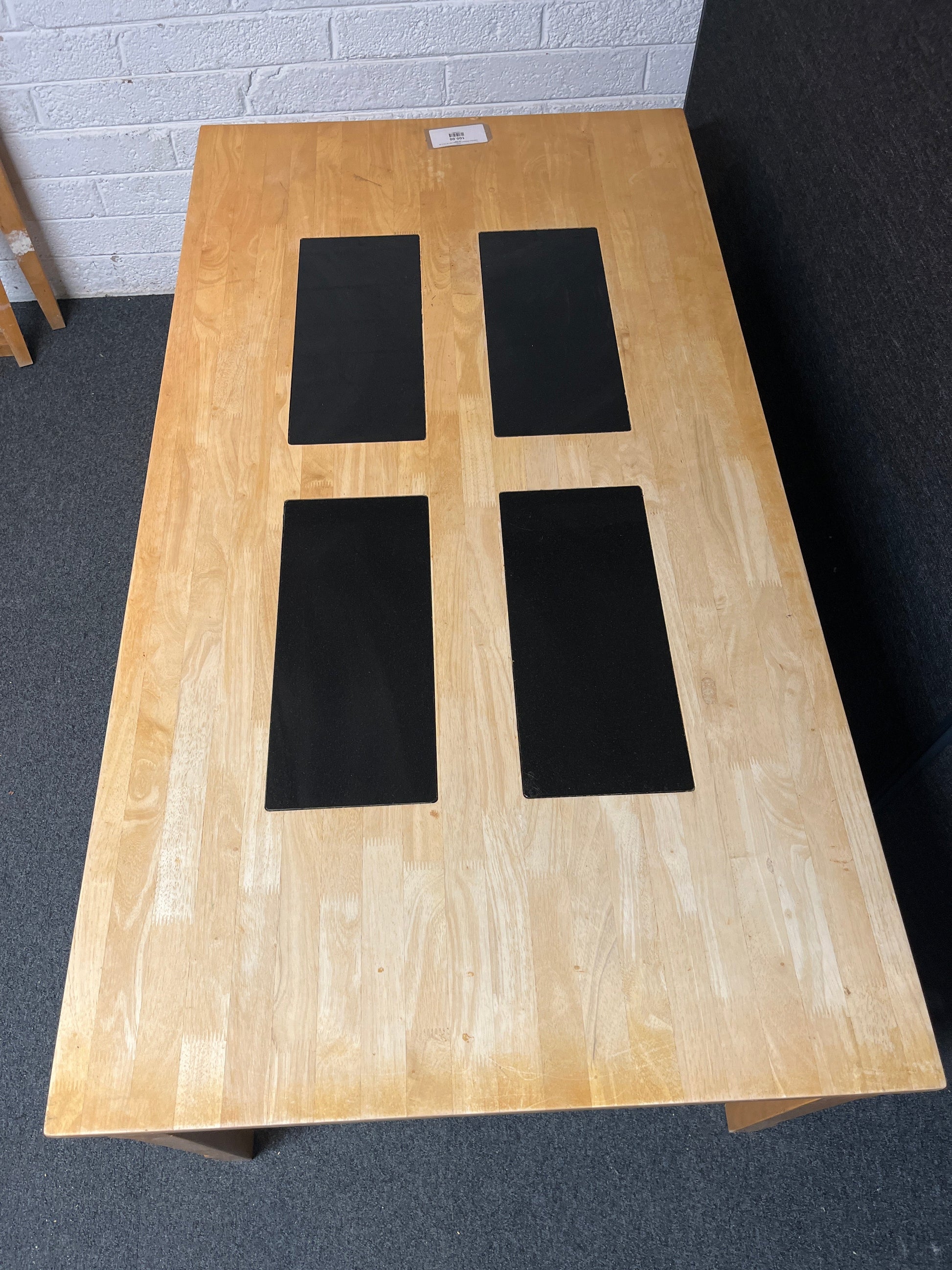 Large black tiled beech top kitchen table ( W 170 x L 90 cm) 2225