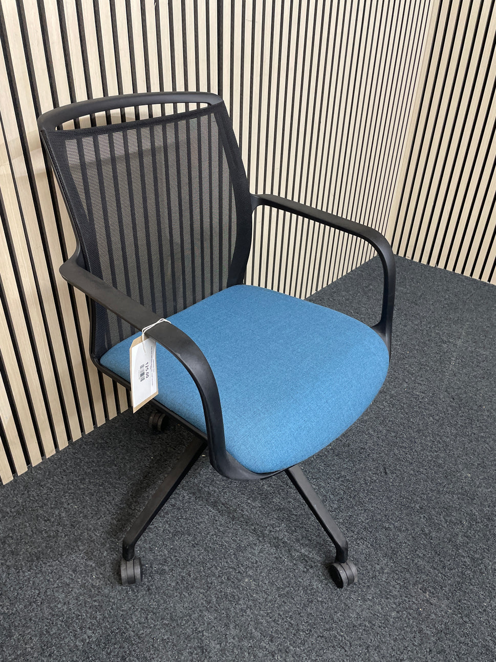 Eske fixed mesh back swivel chair - TEAL