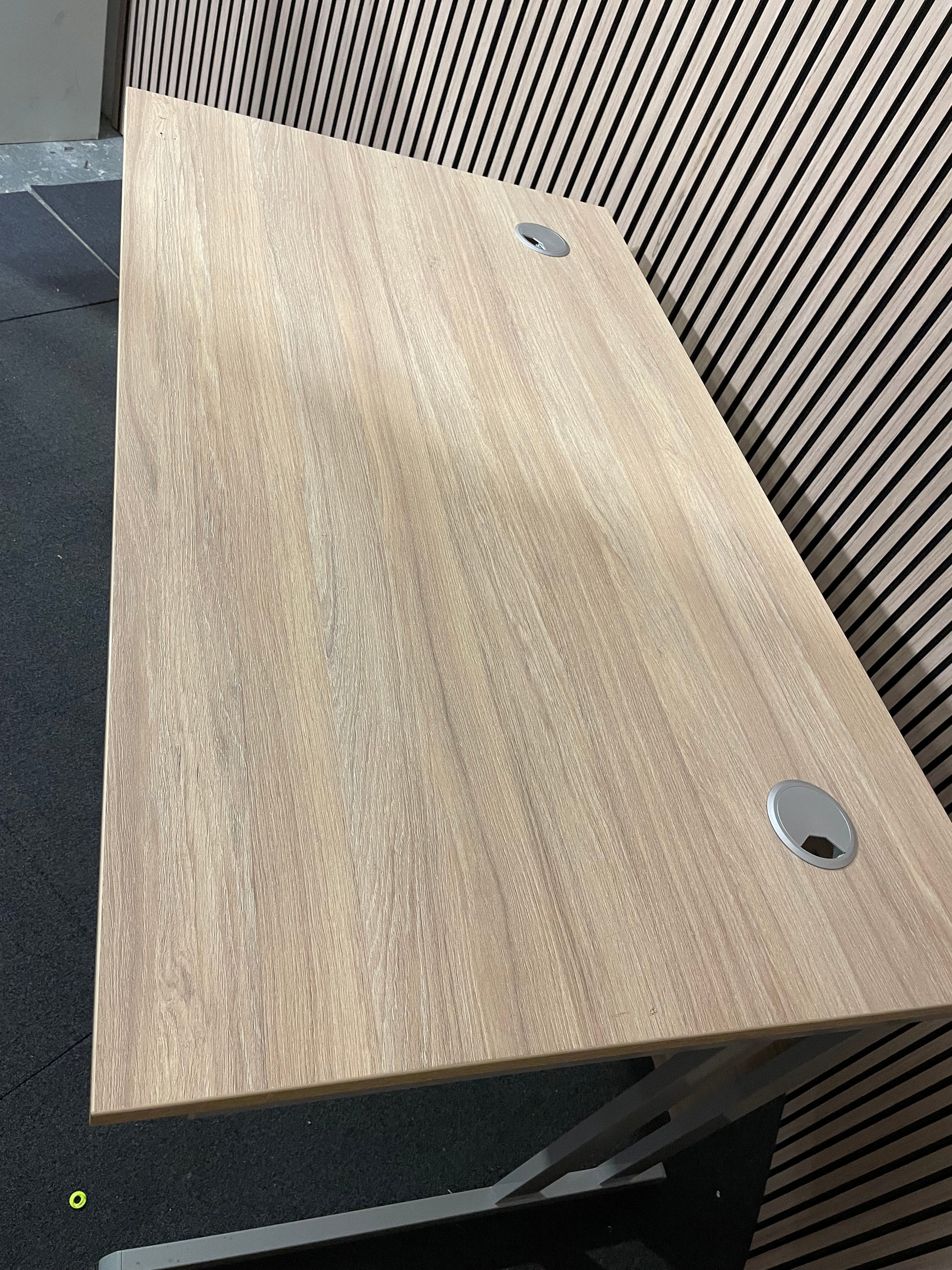 American Oak Straight Desk (Various sizes)
