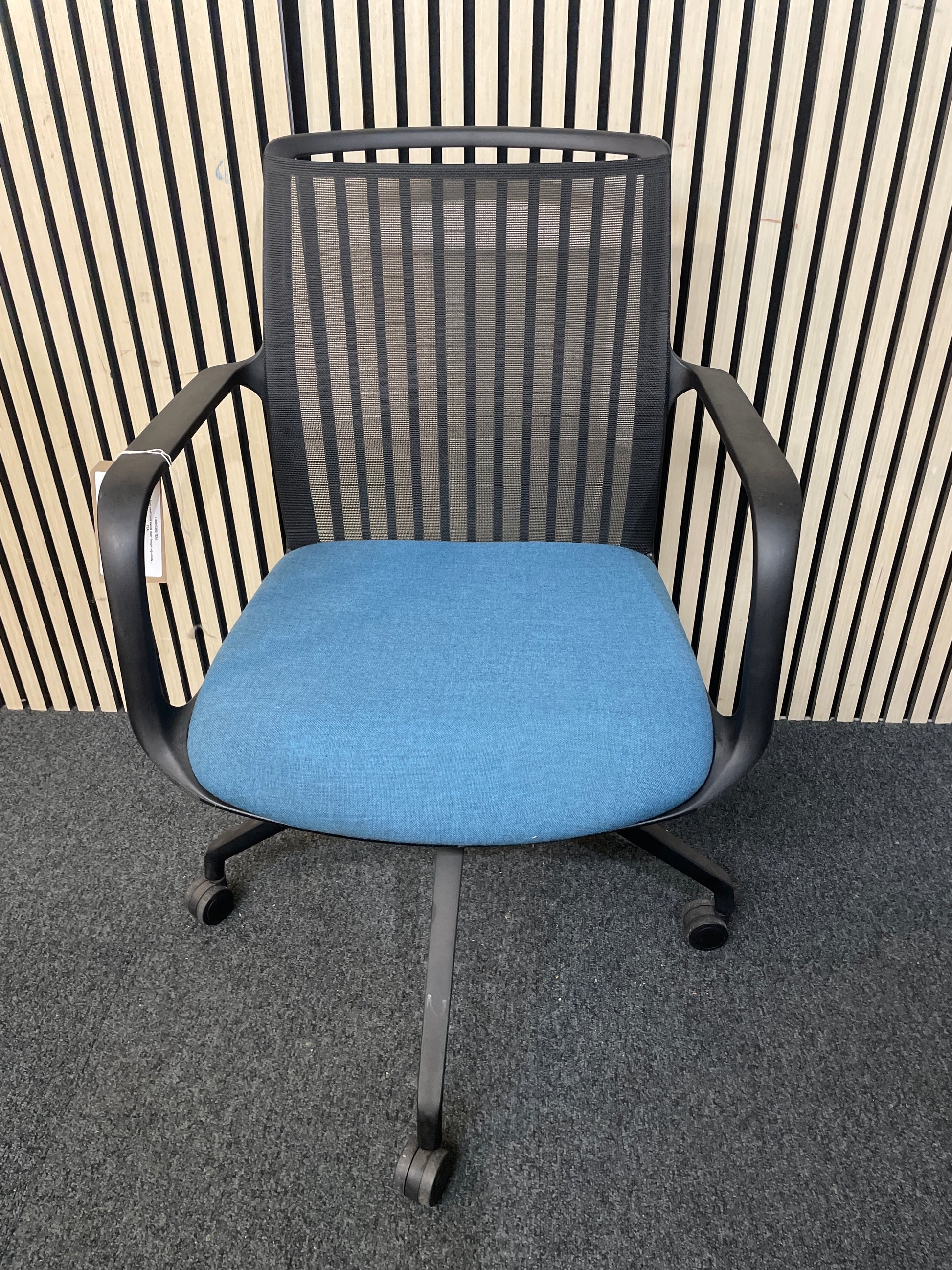 Eske fixed mesh back swivel chair - TEAL