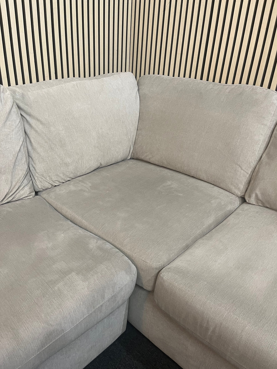 Large DFS Freya corner suite in oatmeal fabric (Widths 275 x 210 cm) 43520