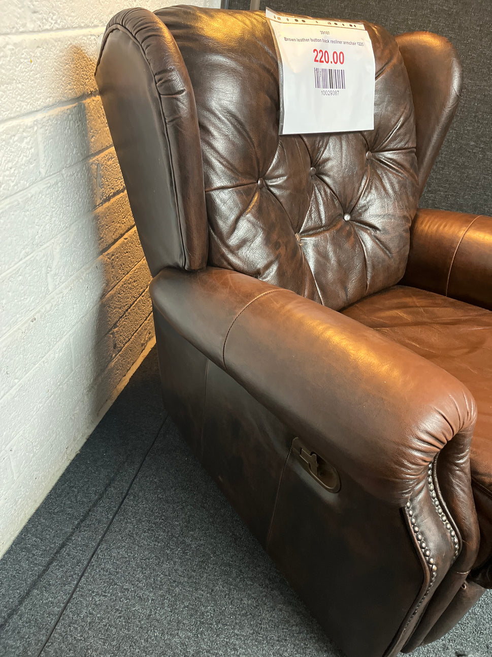 Brown leather button back recliner armchair 1225