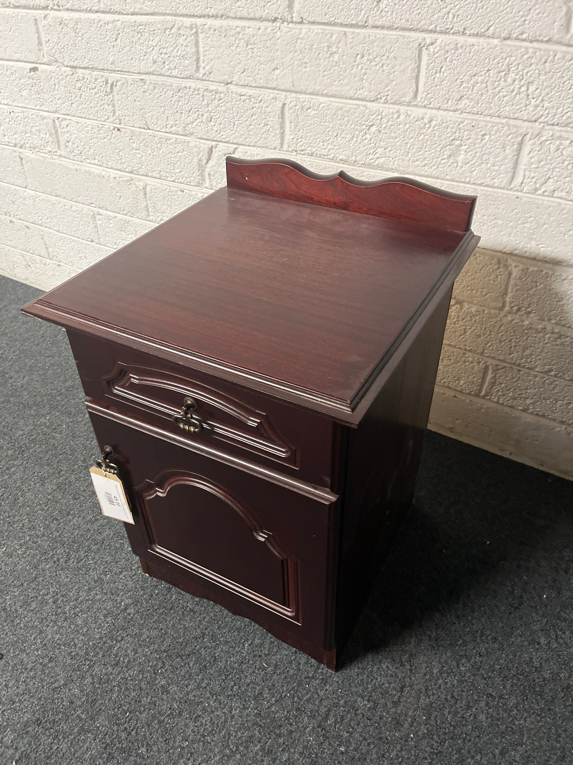 Mahogany rossmore 1 door 1 drawer bedside locker 1225