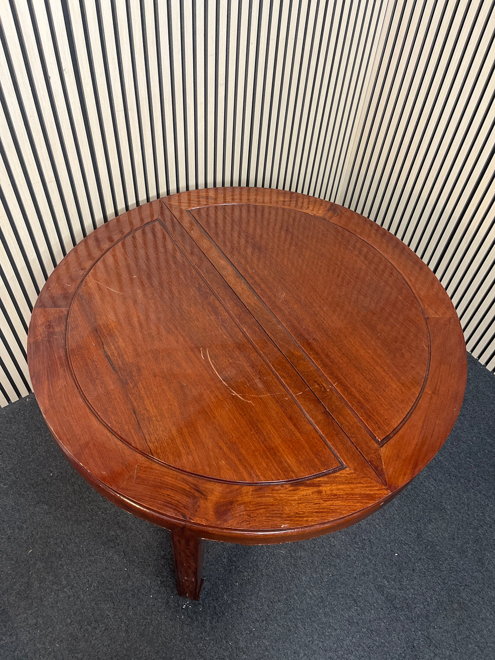 Dark stained hardwood circular 4 legged dining table (113 cm diameter) 3325