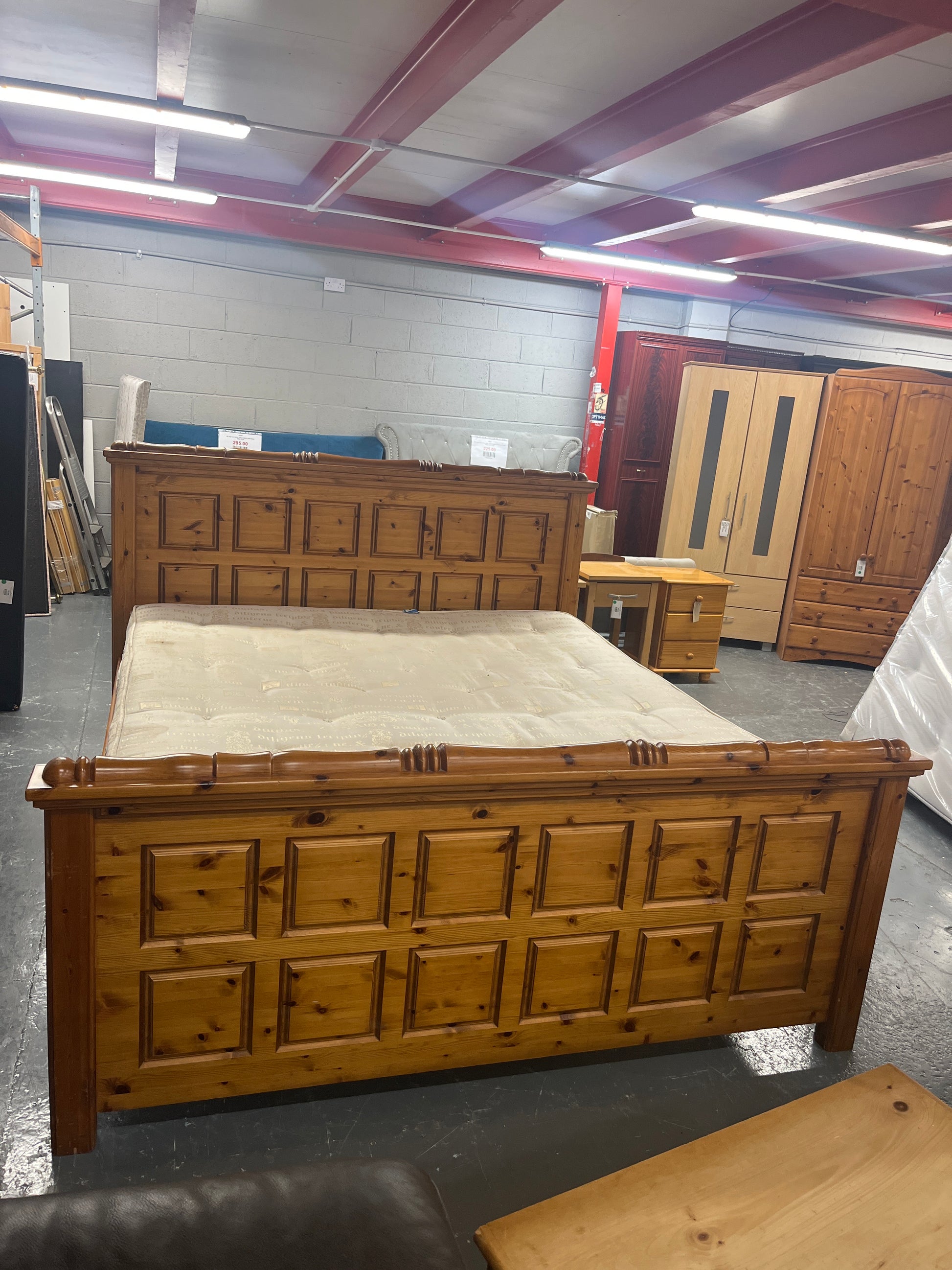 Solid pine ornate design 6ft superking bed frame 43352