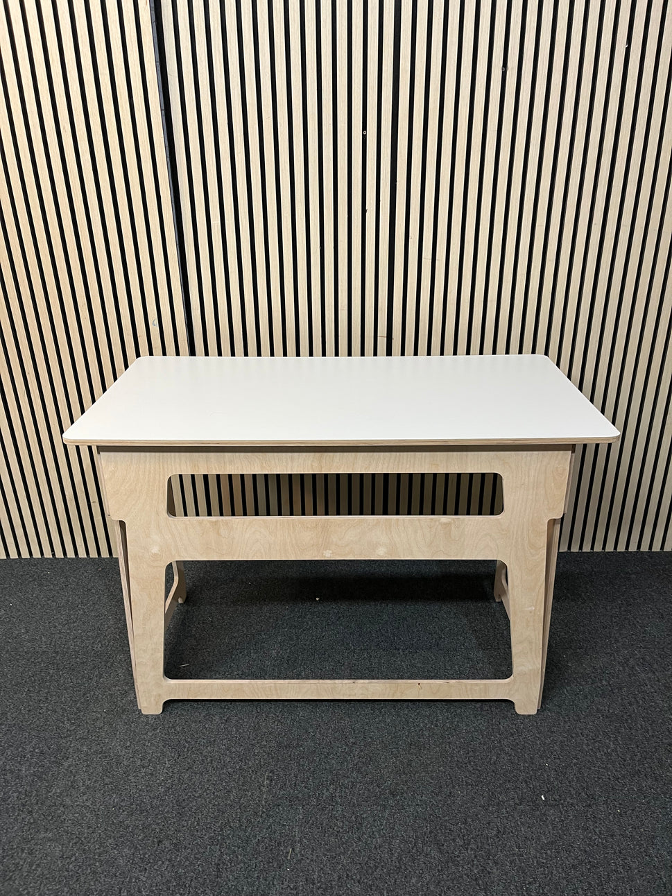 Ply folding table with white laminate top 2425