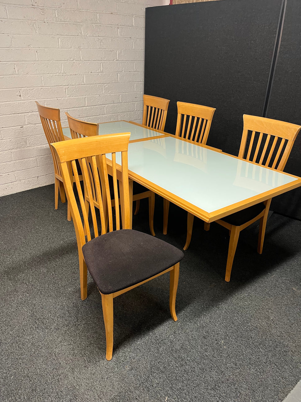 Solid beech and frosted glass extendable dining table with 6 no. matching beech chairs with black seat fabric (L 210 - 130 x W 70) 2225
