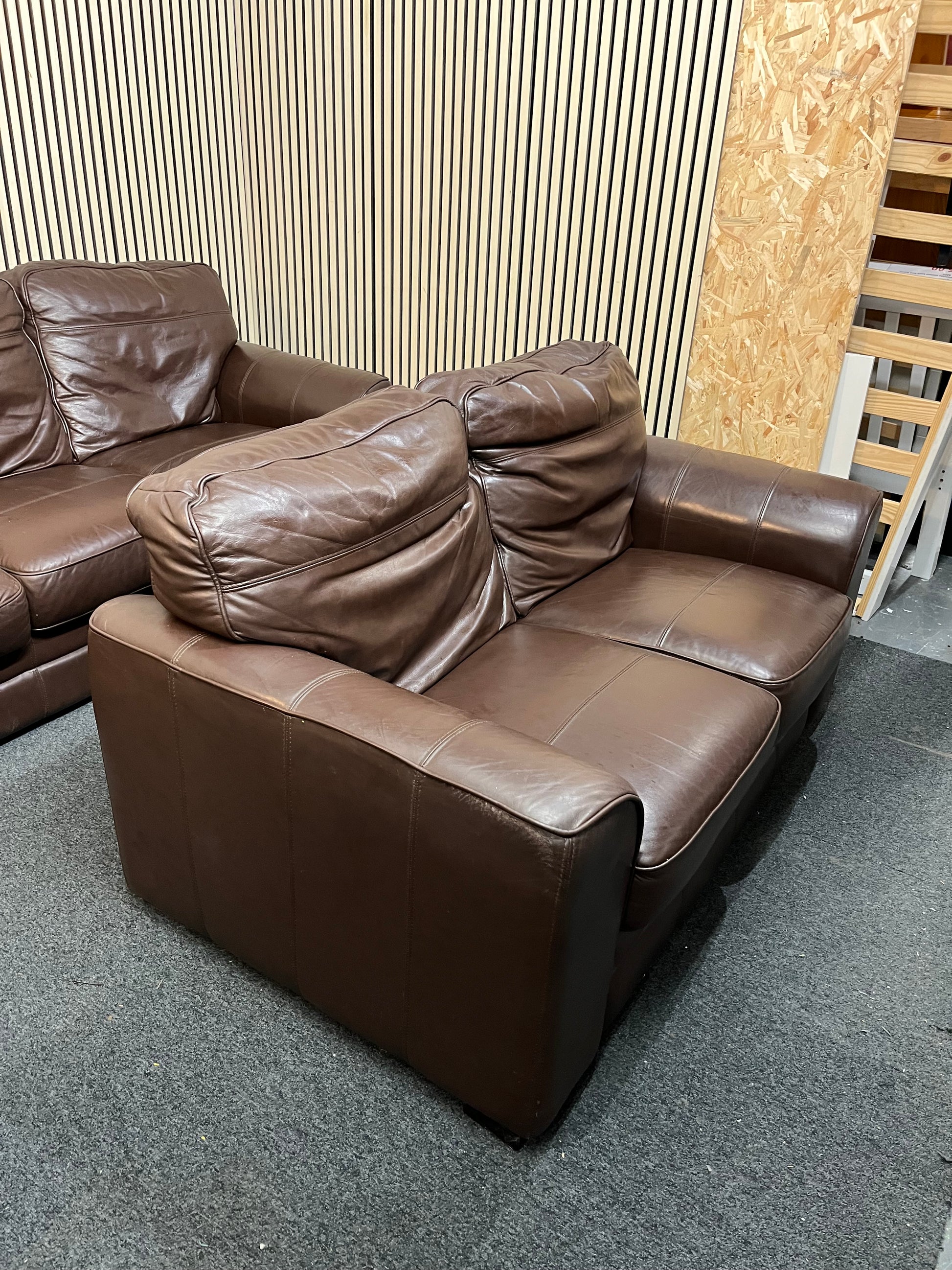 Real Leather Brown 3+2 Sofa Spotless Condition 1126
