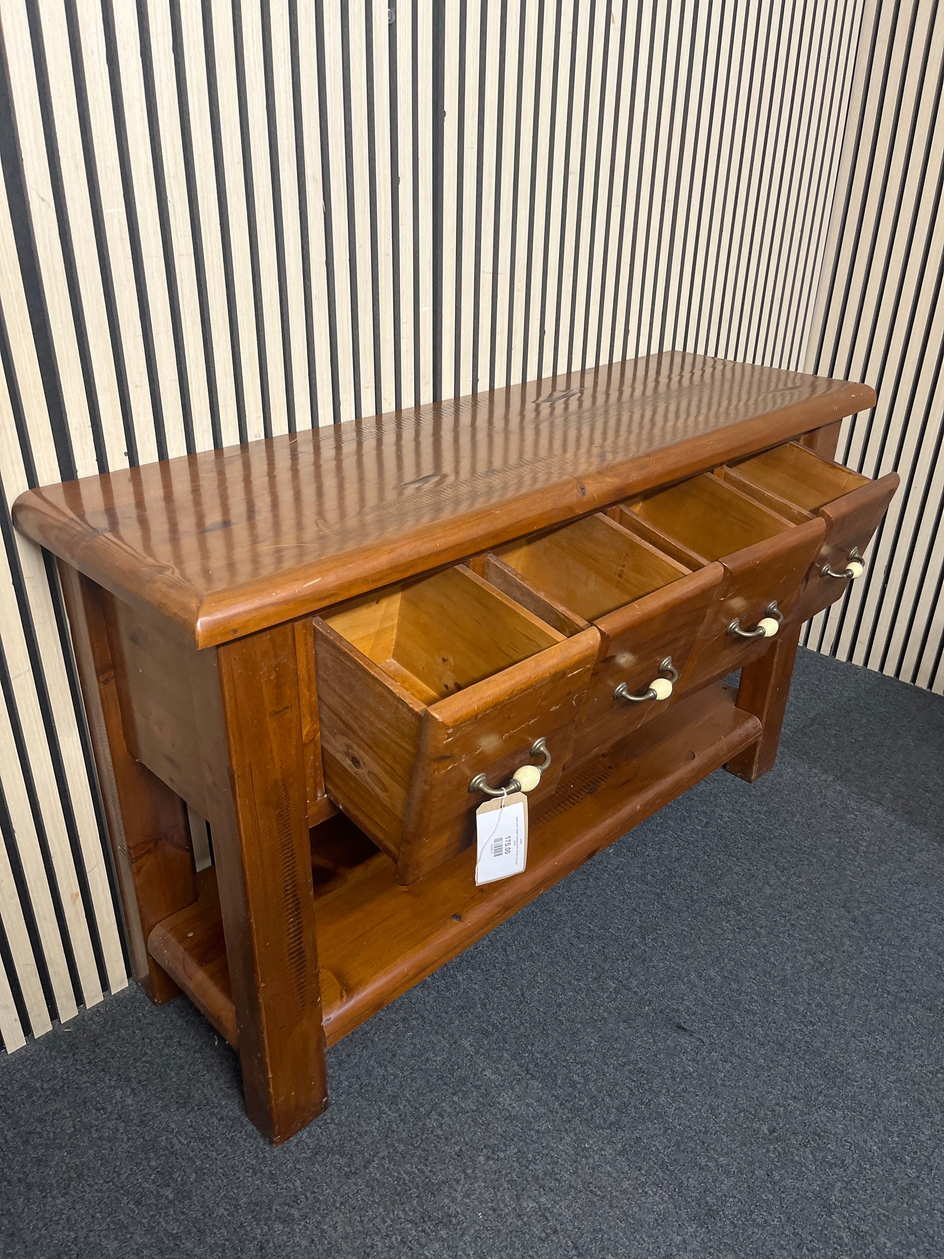 Solid pine 4 drawer sideboard (H 83 x W 133 x D 43 cm) 43978