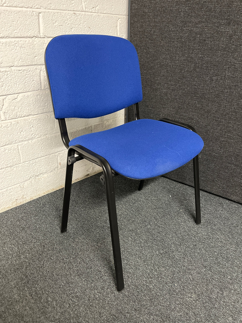 SECONDHAND Blue fabric black metal framed stacking chair