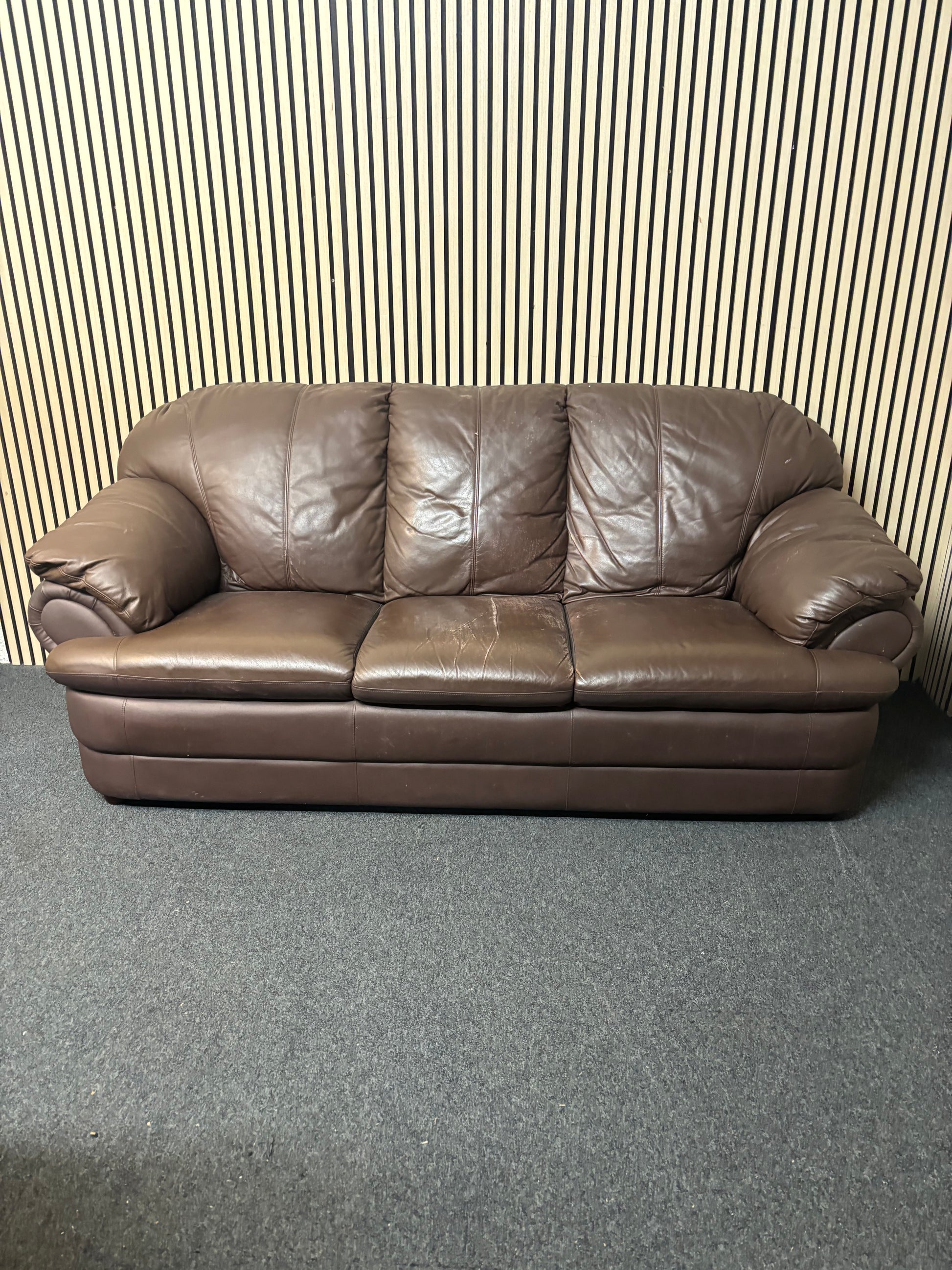 3 seater brown leatherette sofa (Width 200 cm) 2425