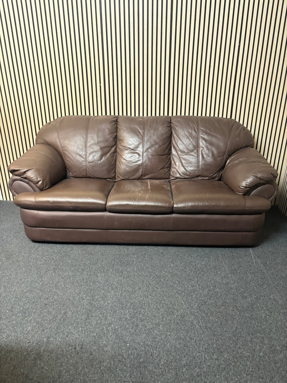 3 seater brown leatherette sofa (Width 200 cm) 2425