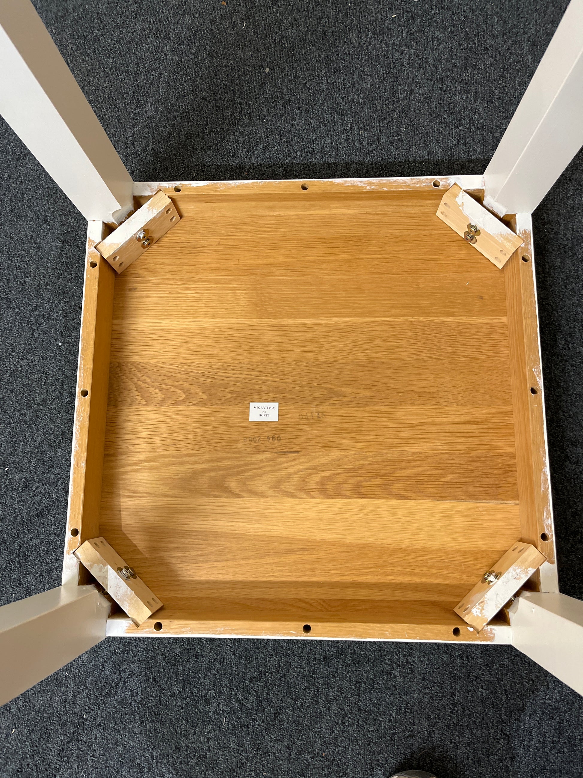 Low solid wood white painted coffee table 3325