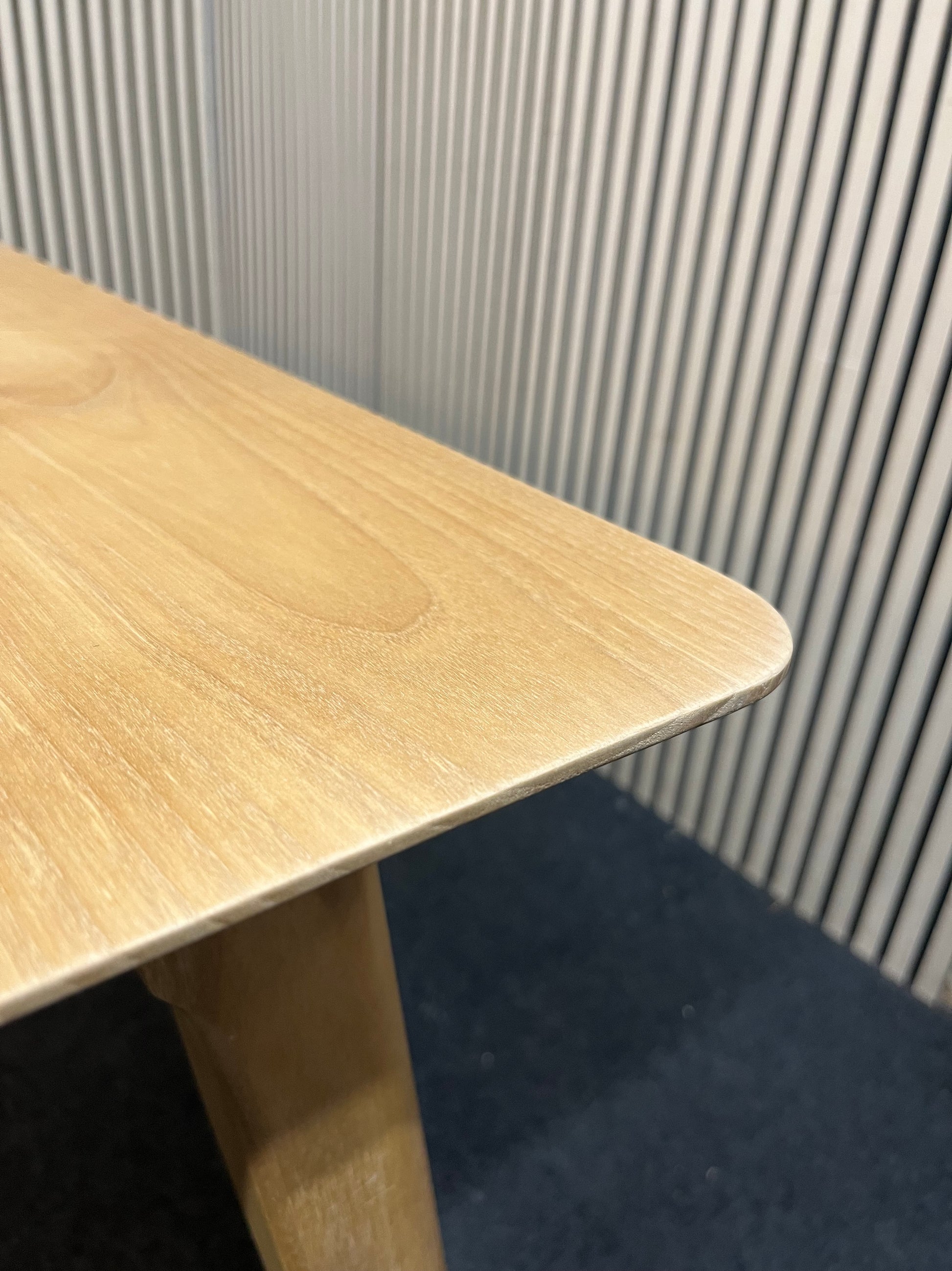Natural oak large extendable dining table with oak legs (W 160 x D 89 cm)
43540