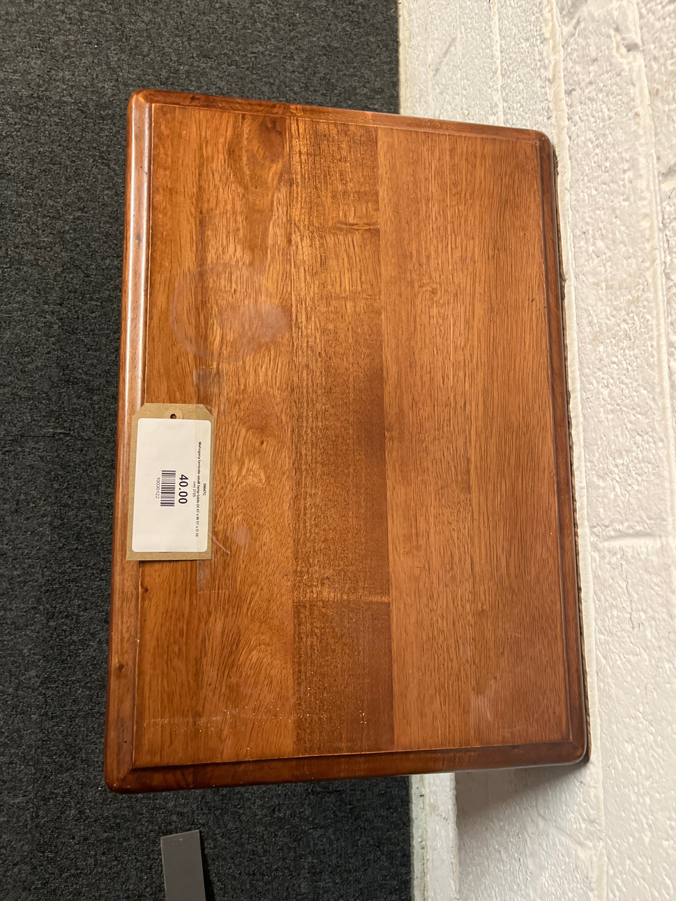 Mahogany laminate small lamp table (H 47 x W 57 x D 38 cm) 3725