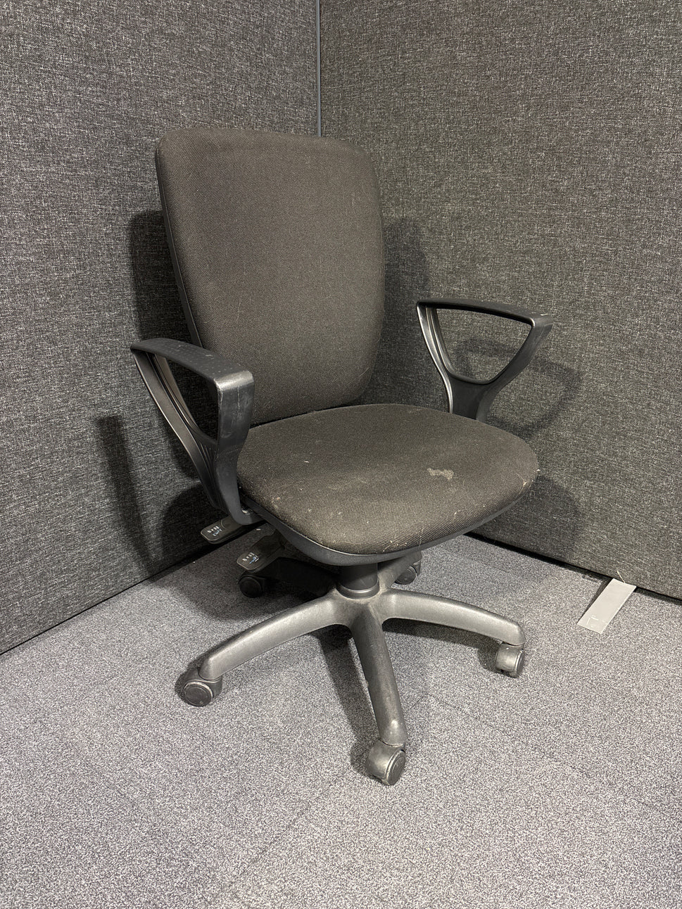 Second Hand black fabric swivel chair with fixed loop arms