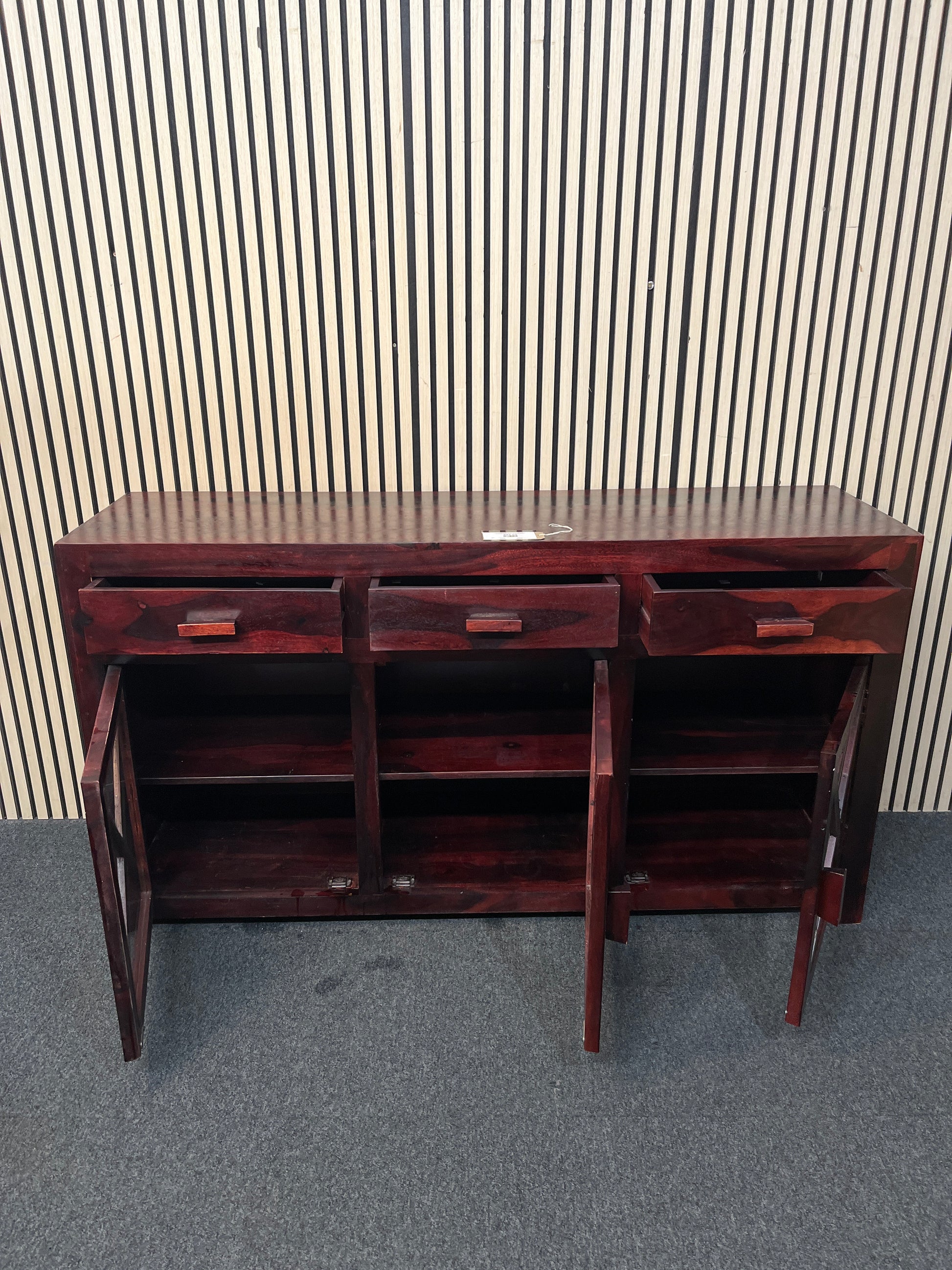 Large stained cherry wood 3 glass door 3 drawer sideboard (H 90 x W 155 x D 46 cm) 43632