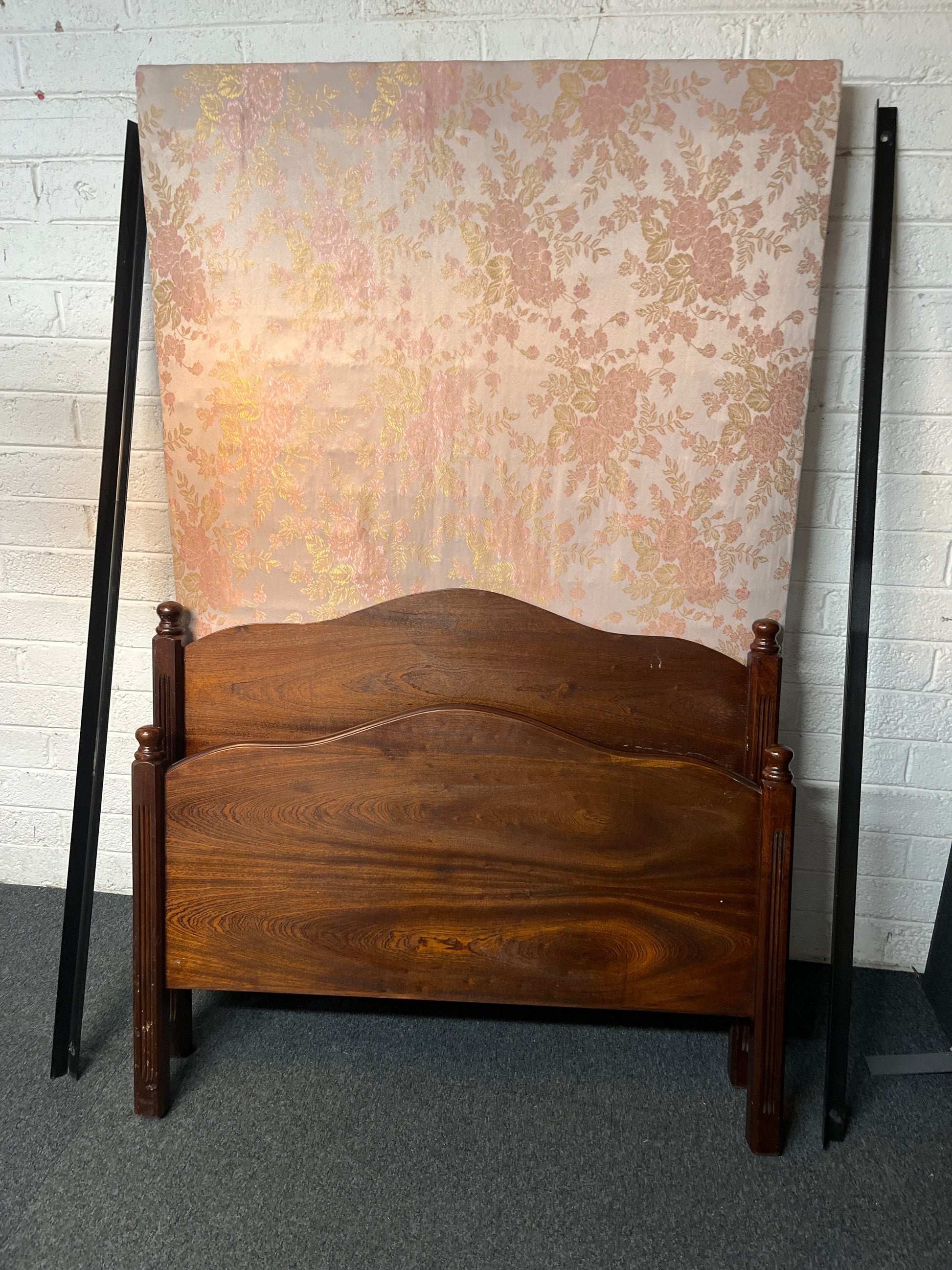 4ft Solid mahogany high end bed frame 2225