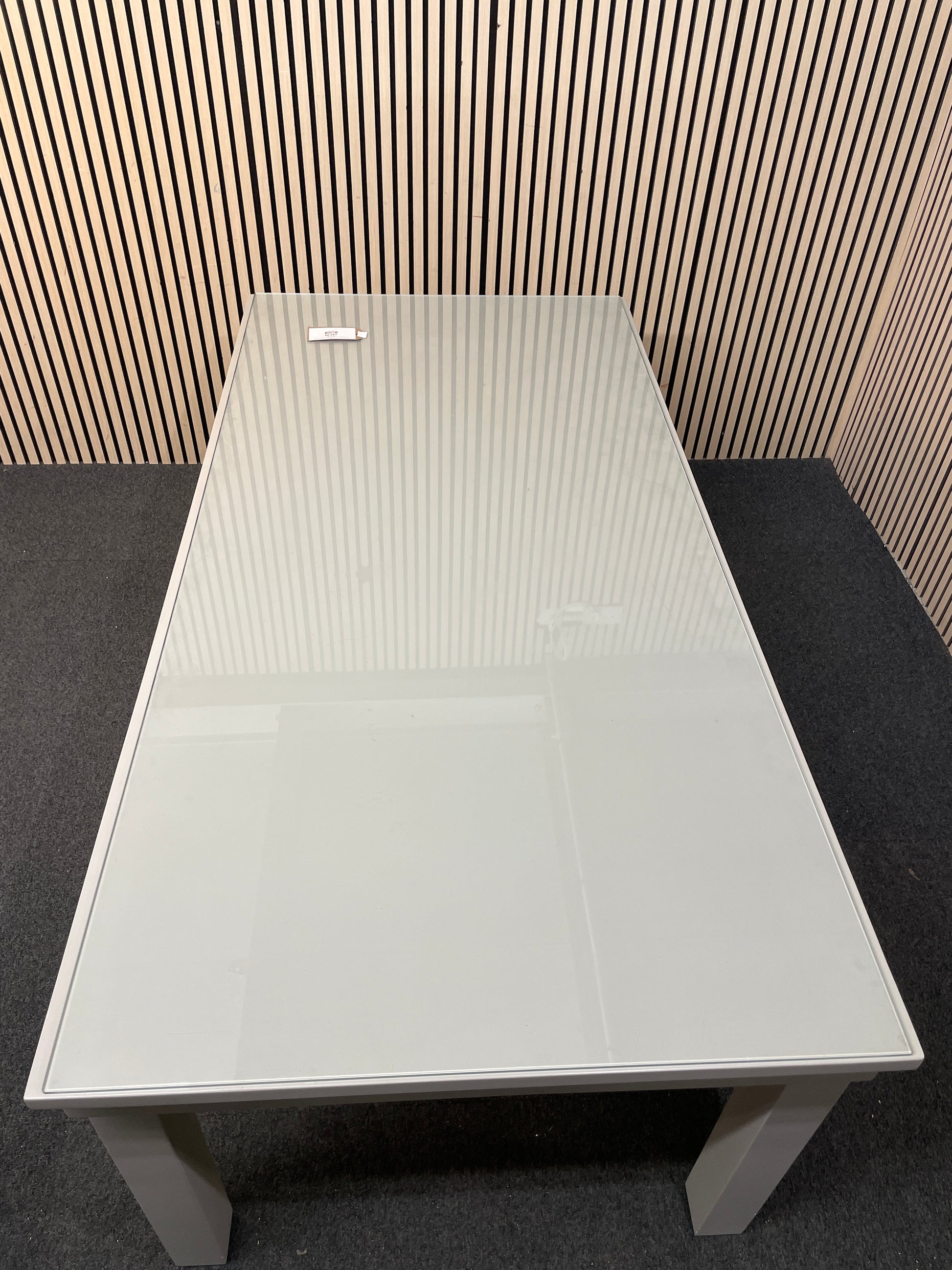 Grey framed large kitchen table with glass top (L 183 x W 90 cm) 3126